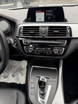 BMW 118 118iA, Automaat, Xenon, Navigatie + 12M Garantie
