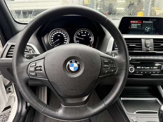 BMW 118 118iA, Automaat, Xenon, Navigatie + 12M Garantie