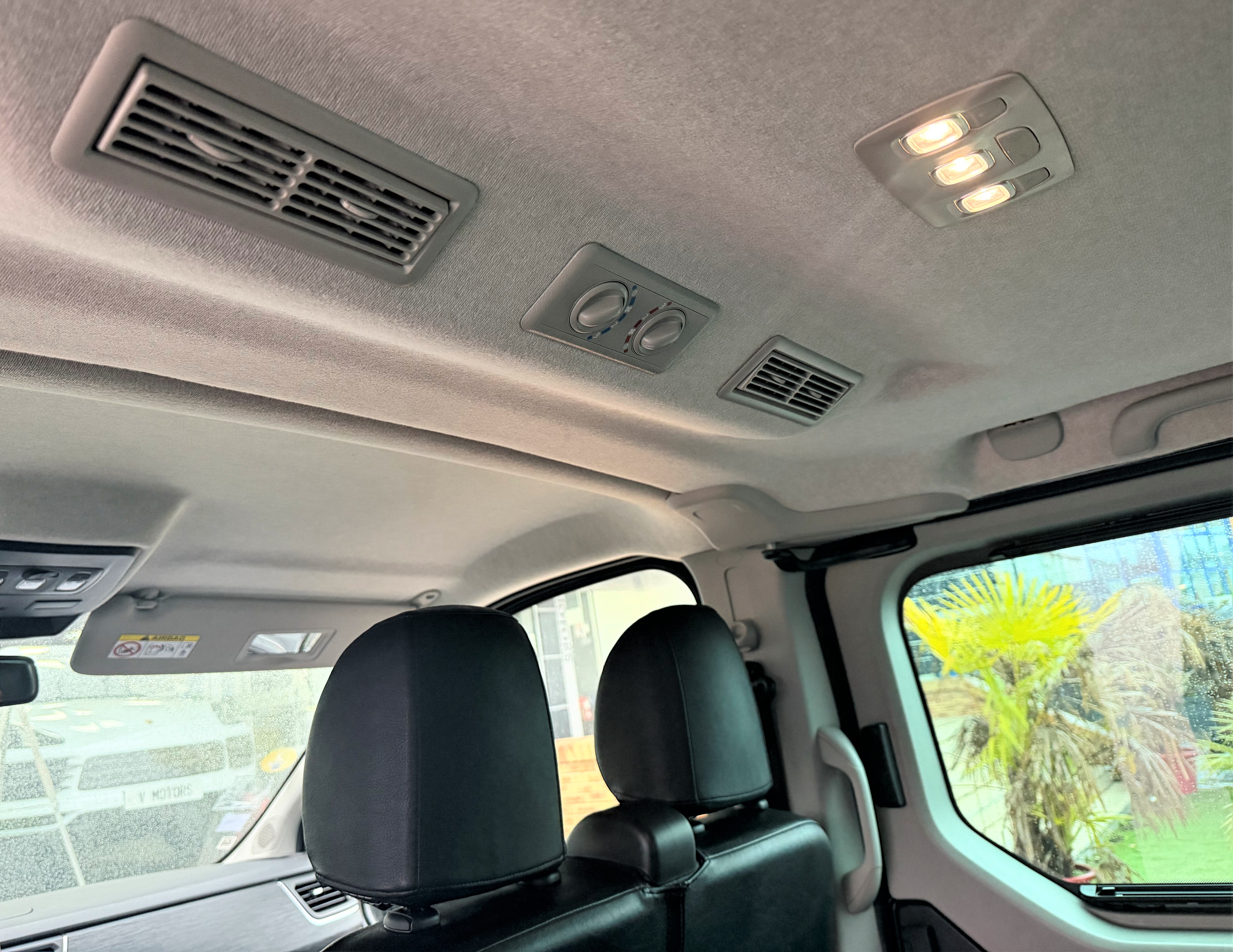 Renault Trafic III 2.0 DCI 150 L2 Intens S&S EDC Auto 9PL Design' 1er Main