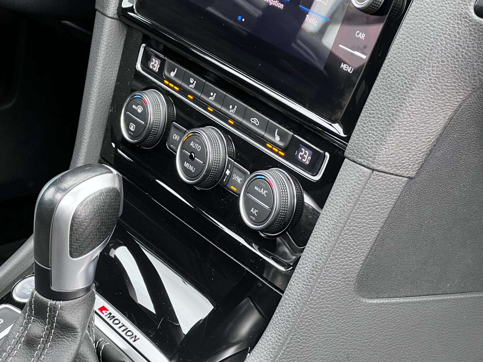 Volkswagen Golf R 2.0 TSI 4motion DSG COCKPIT TOIT-PANO CARNET ACC