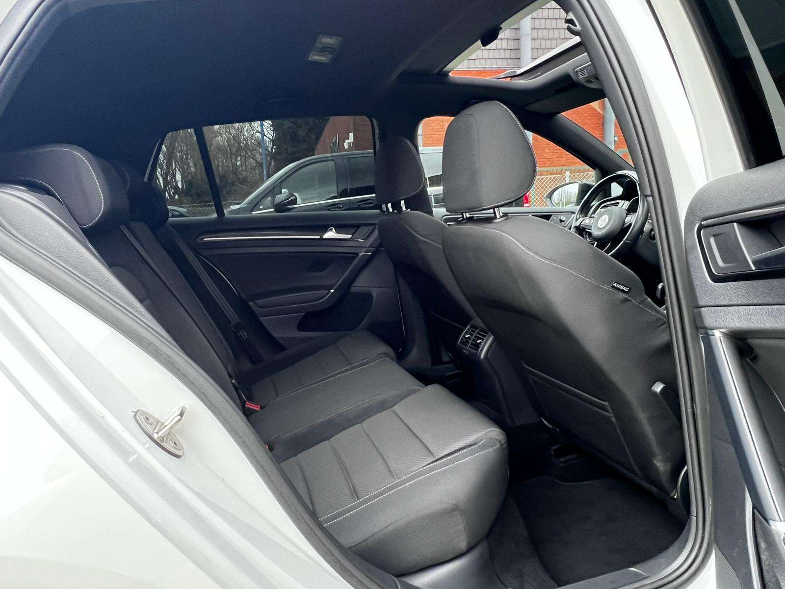 Volkswagen Golf R 2.0 TSI 4motion DSG COCKPIT TOIT-PANO CARNET ACC