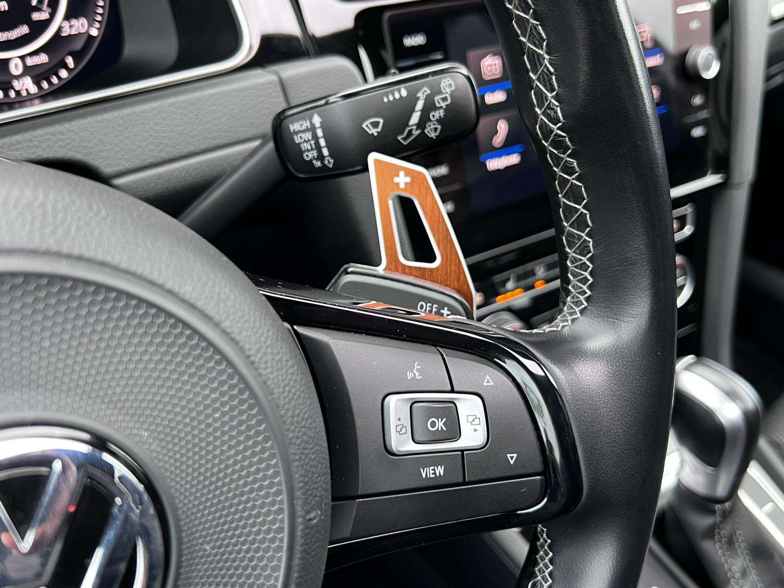 Volkswagen Golf R 2.0 TSI 4motion DSG COCKPIT TOIT-PANO CARNET ACC