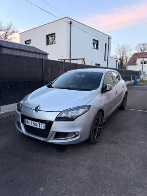 Renault Megane III 1.5 DCI 110 FAP DYNAMIQUE EDC ECO2
