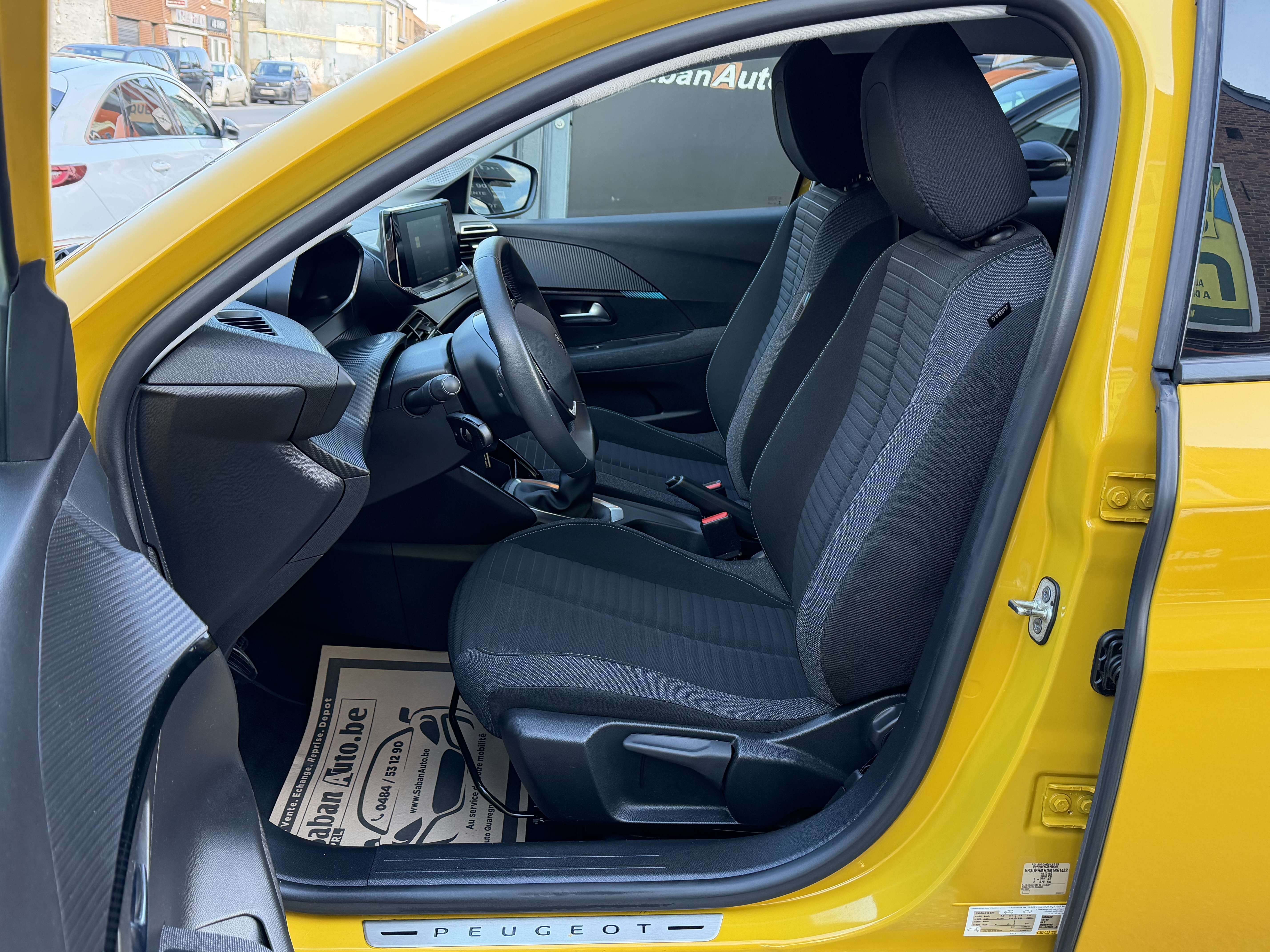 Peugeot 208 208 1.2i Style ° CARPLAY ° AIRCO ° FULL LED ° JANT