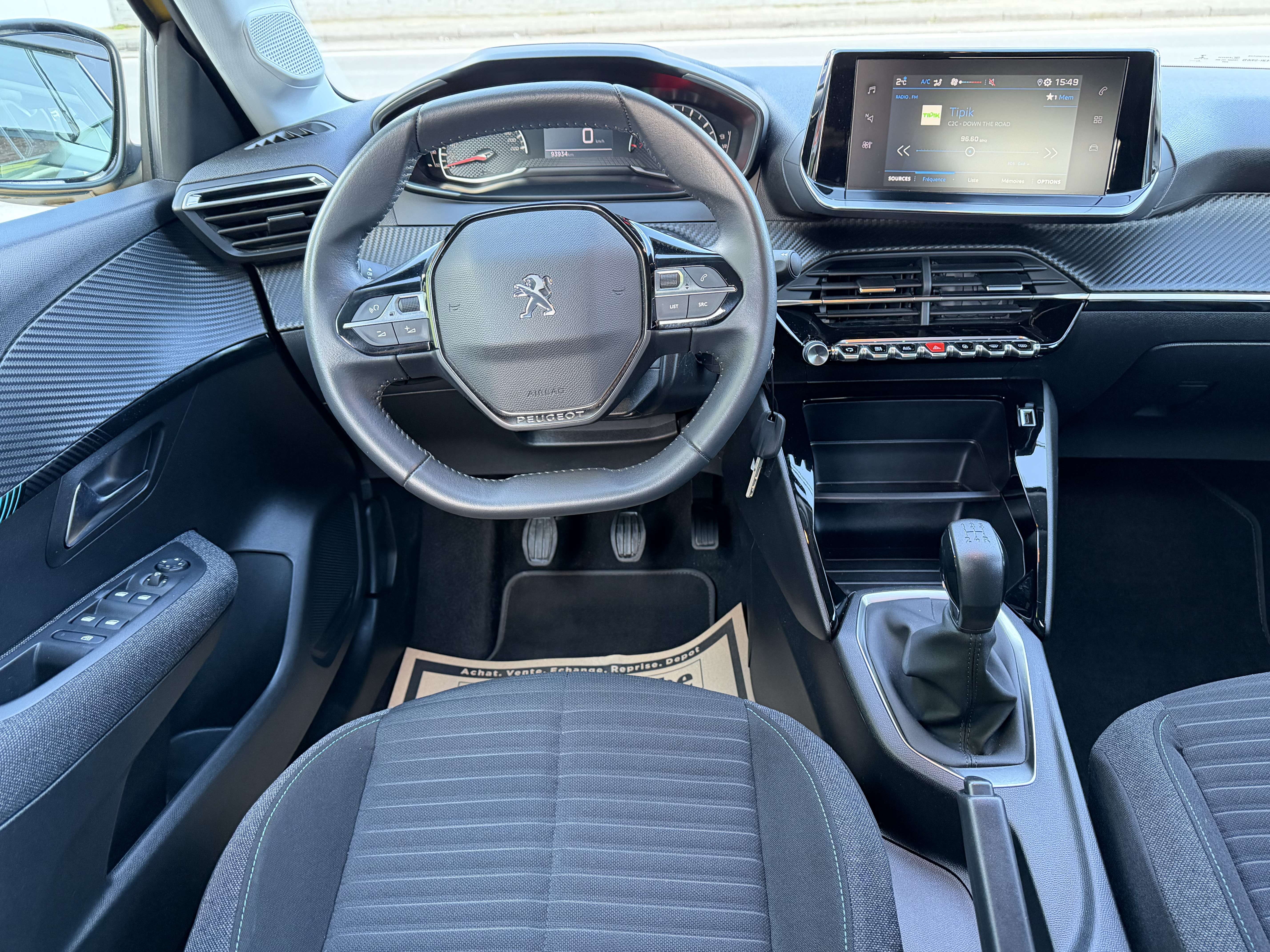 Peugeot 208 208 1.2i Style ° CARPLAY ° AIRCO ° FULL LED ° JANT