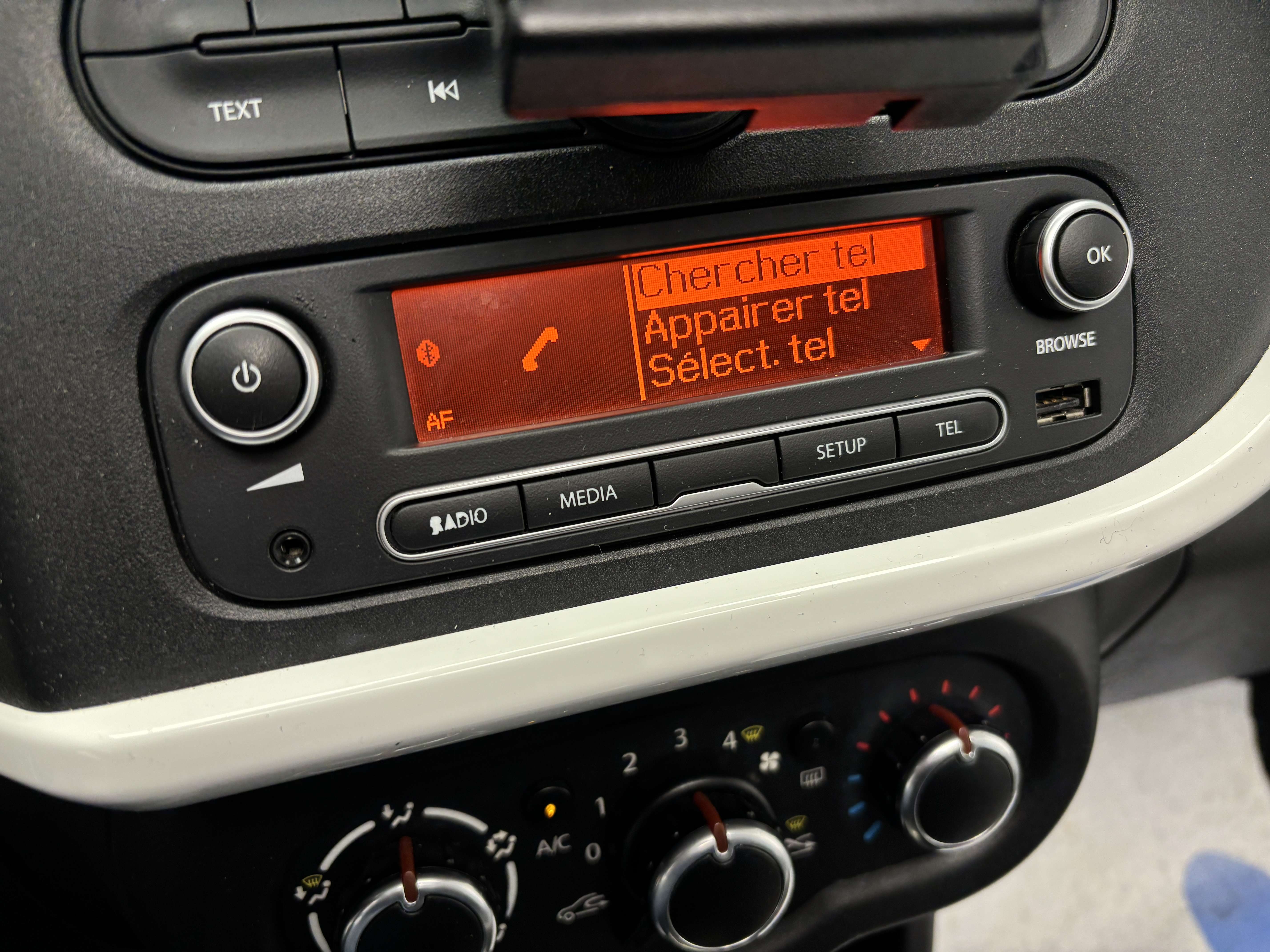 Renault Twingo 1.0i SCe *TOIT OUV*BLUETOOTH*1ER PROPRIO*GARANTIE*
