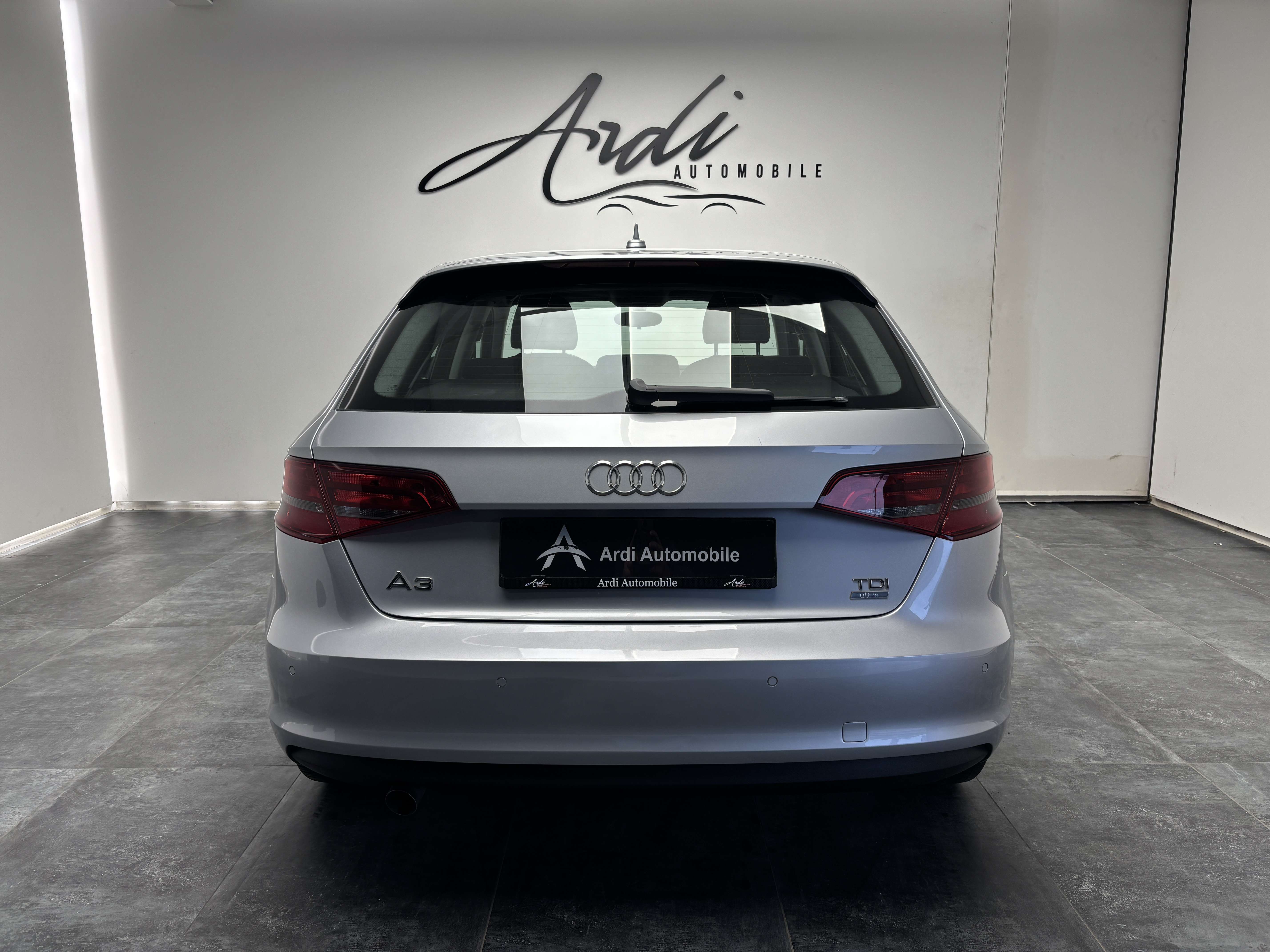 Audi A3 Sportback 1.6 TDi ultra *CRUISE*1ER PROP*GARANTIE*