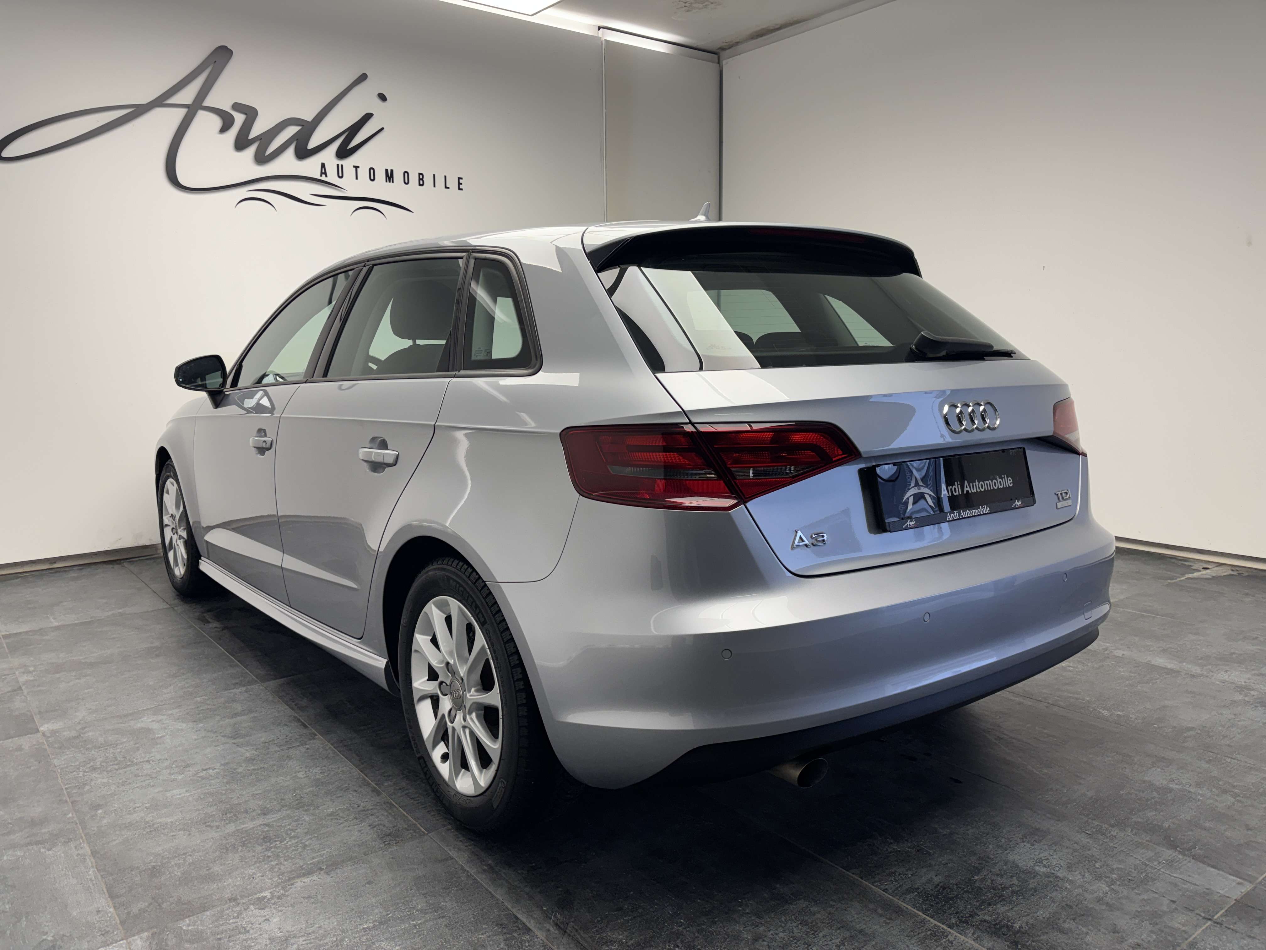Audi A3 Sportback 1.6 TDi ultra *CRUISE*1ER PROP*GARANTIE*