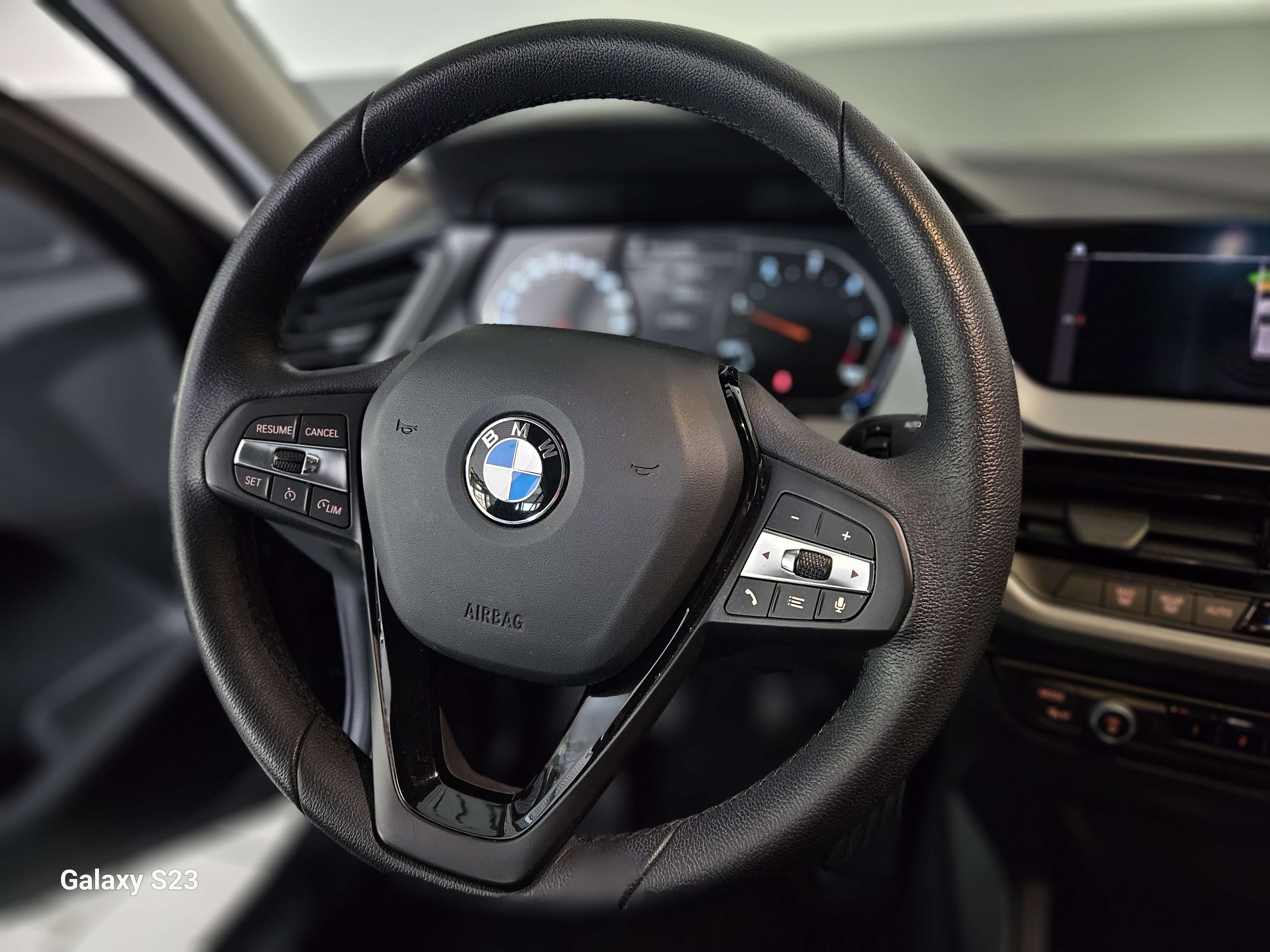 BMW 116 116CV NAVIGATION//AIDE AU STATIONNEMENT AV AR