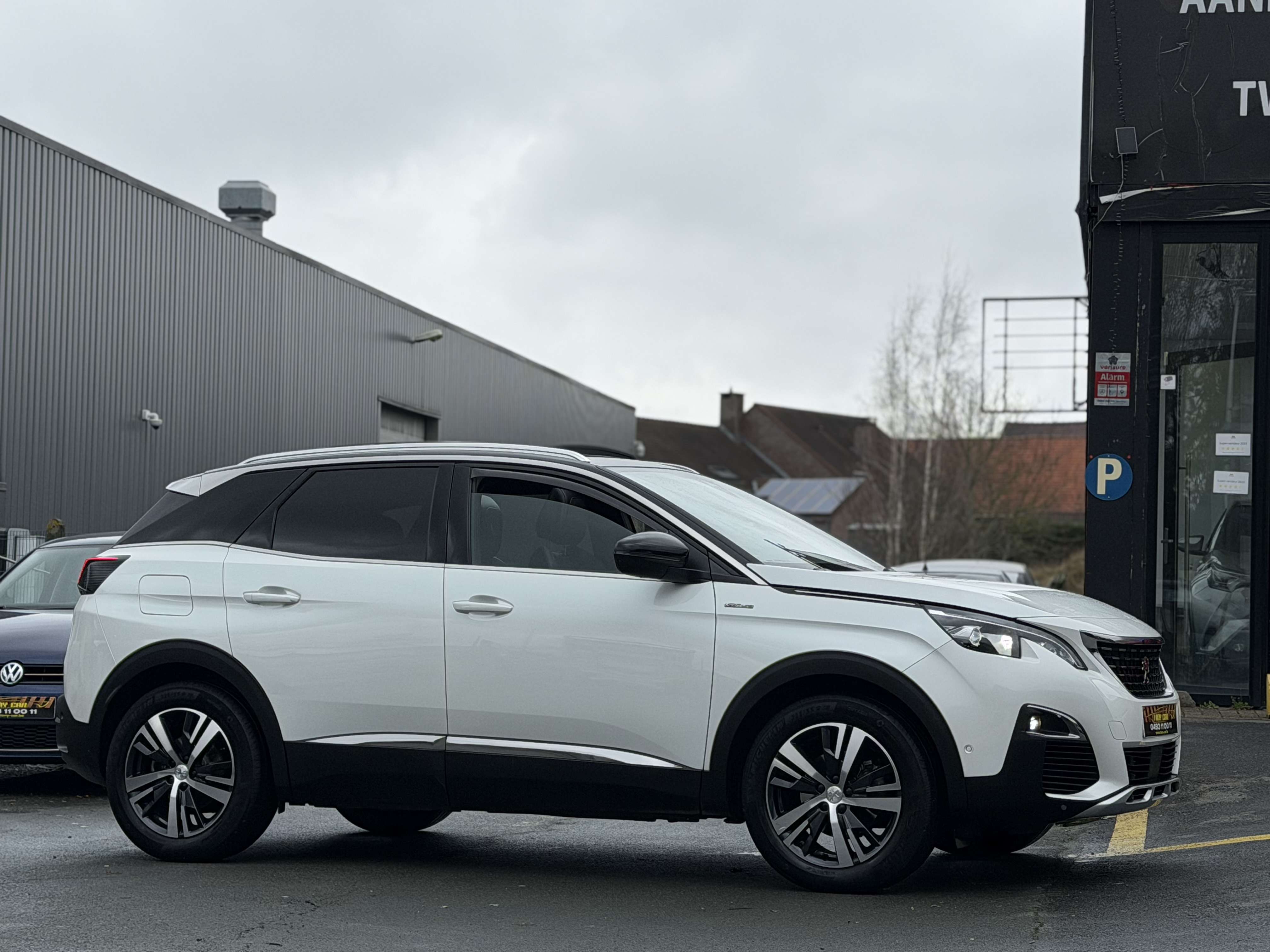 Peugeot 3008 3008 1.2 GT Line EURO 6DI*NAVI*Carplay*Cam360*