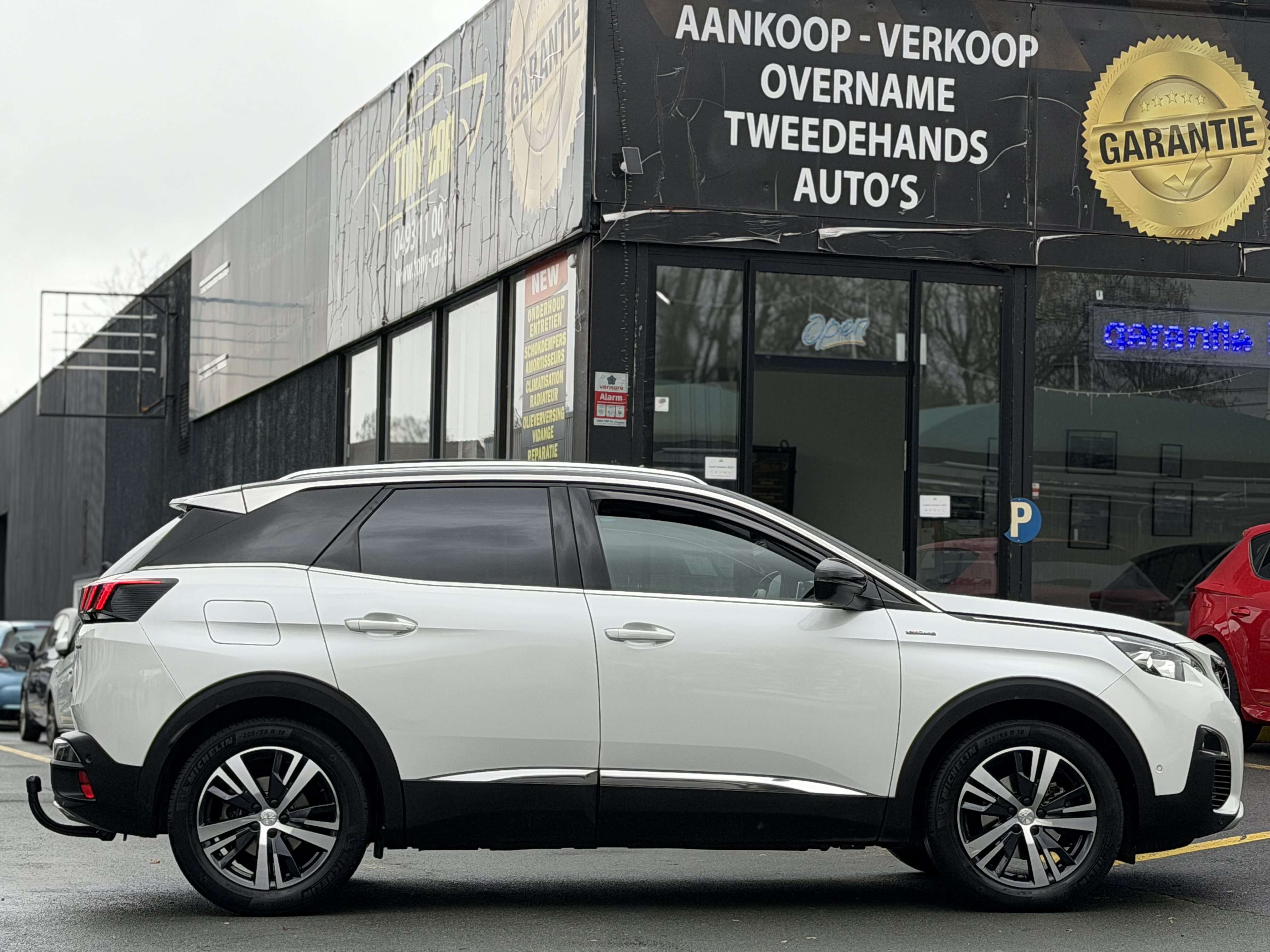 Peugeot 3008 3008 1.2 GT Line EURO 6DI*NAVI*Carplay*Cam360*