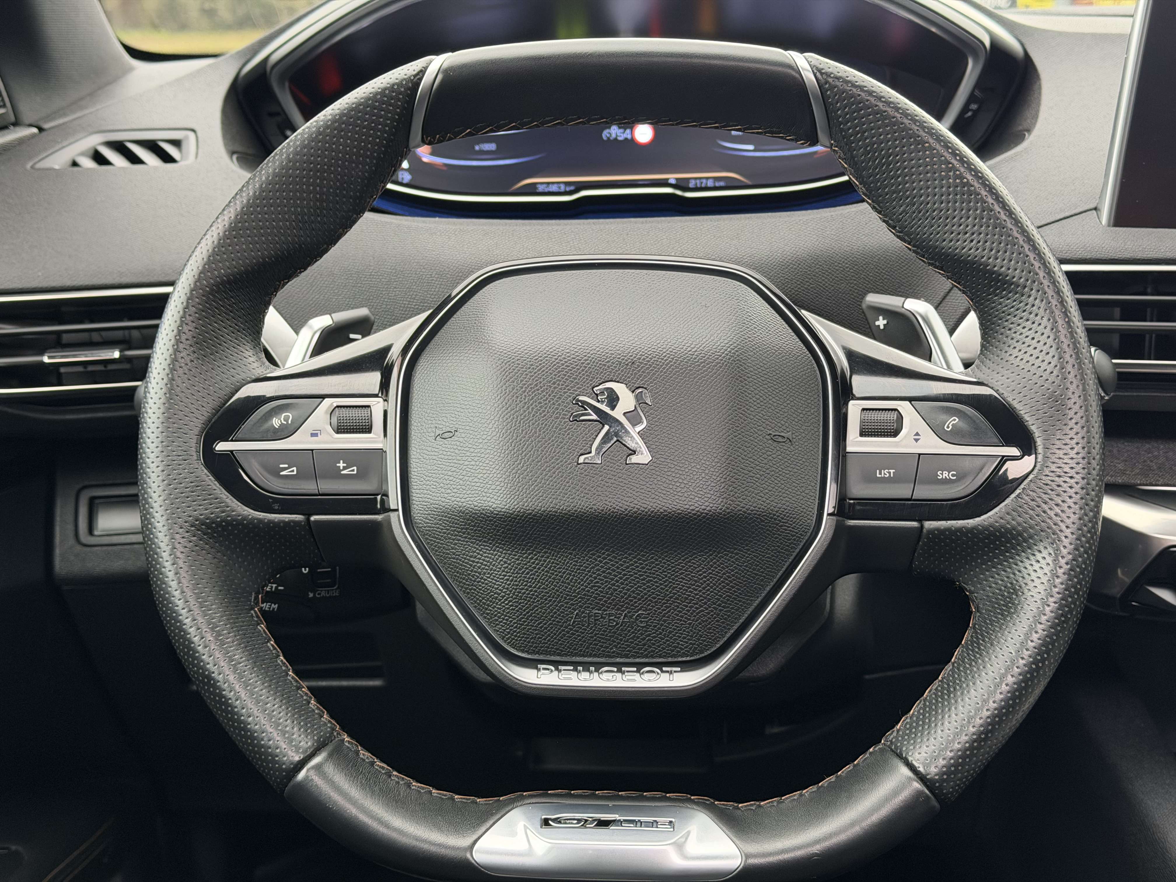 Peugeot 3008 3008 1.2 GT Line EURO 6DI*NAVI*Carplay*Cam360*