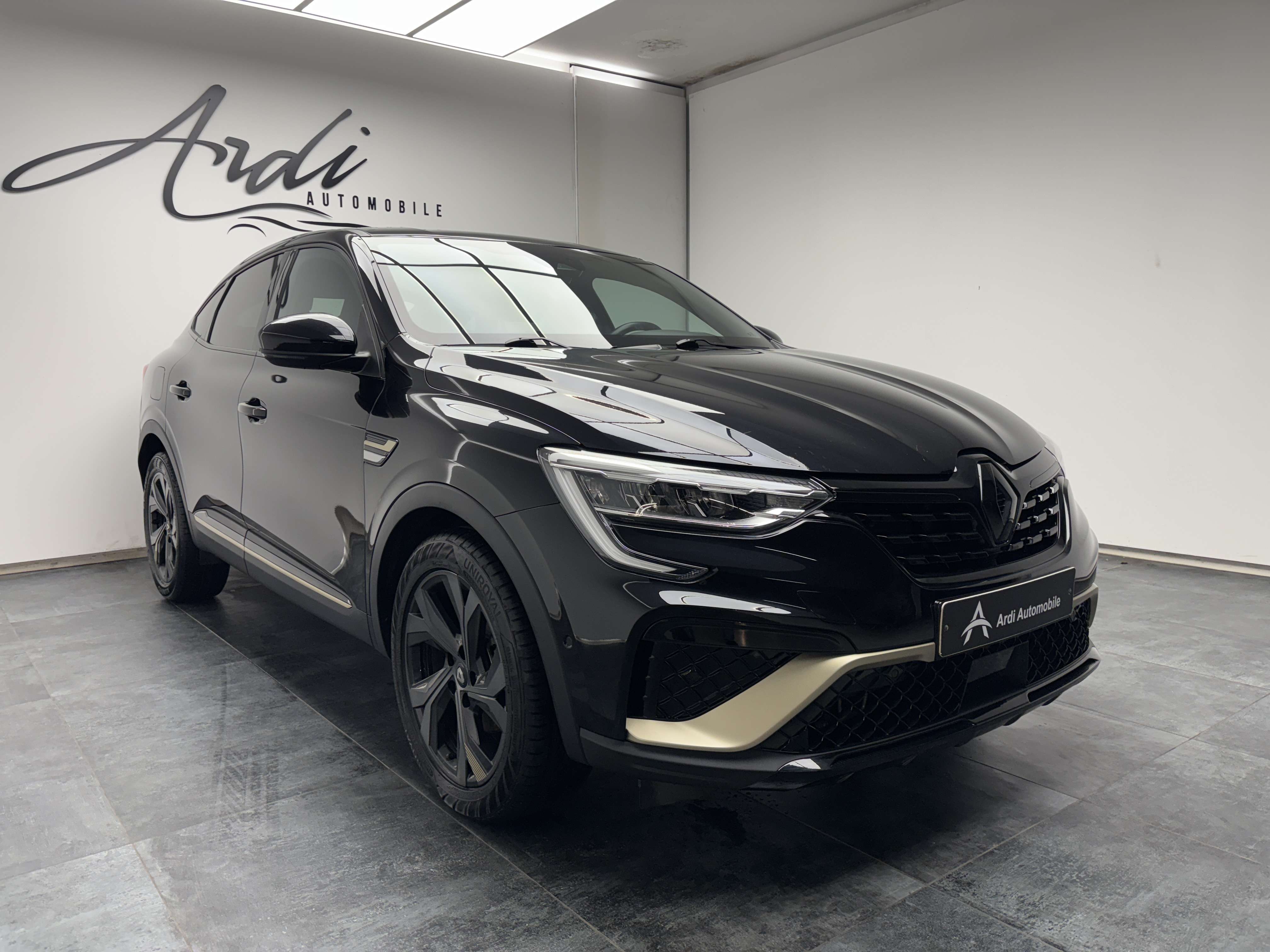 Renault Arkana E-TECH *CARPLAY*LED*CAMERA*1ER PROPRIO*GARANTIE*