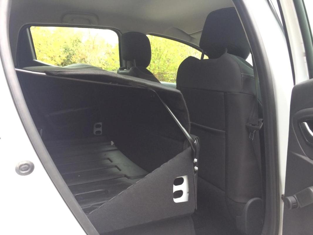 Renault Clio 4 (IV) PH2 | DCI 75 BUSINESS 1ERE MAIN FR SUIVI 2 PLACES GPS RADAR RECUL FD173