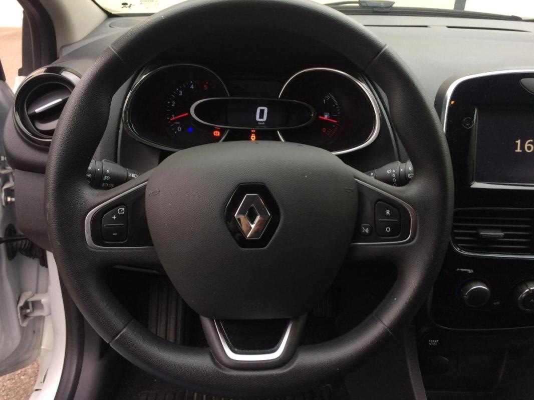 Renault Clio 4 (IV) PH2 | DCI 75 BUSINESS 1ERE MAIN FR SUIVI 2 PLACES GPS RADAR RECUL FD173