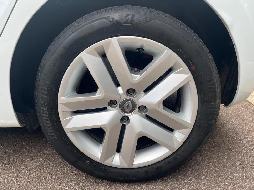 Renault Clio 5 (V) | TCE 90 BUSINESS 1ER MAIN FR SUIVI SOCIETE 2 PL. GPS RADAR DE RECUL |GD367
