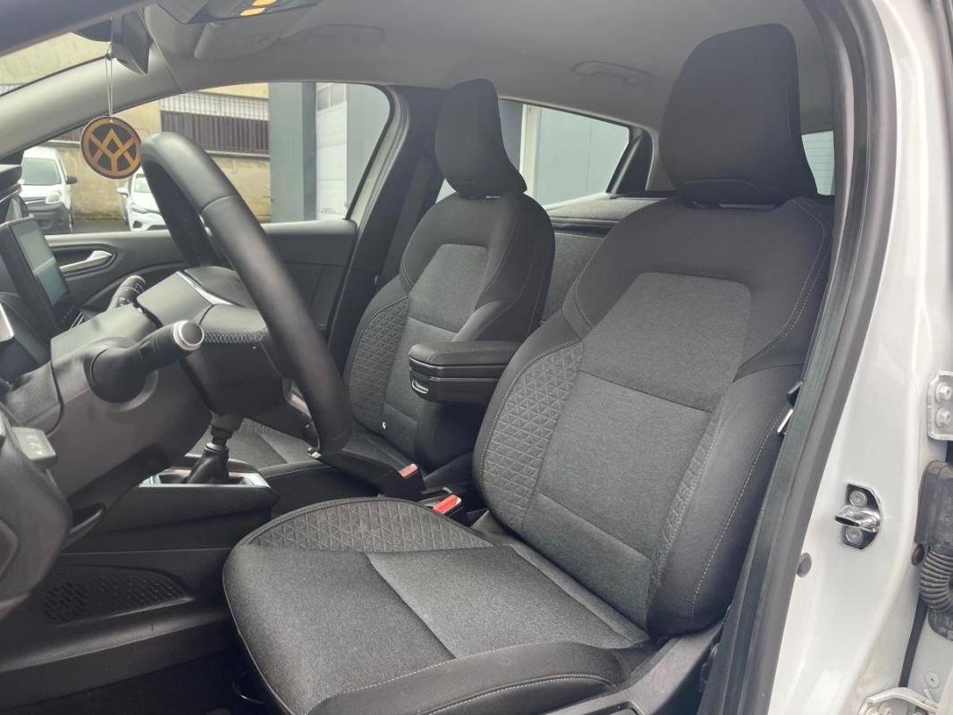 Renault Clio 5 (V) | TCE 90 BUSINESS 1ER MAIN FR SUIVI SOCIETE 2 PL. GPS RADAR DE RECUL |GD367