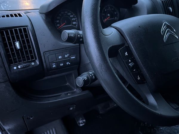 Citroen Jumper II (2) 33 L2H2 BLUEHDI 140 S&amp;S BVM6 CONTROL
