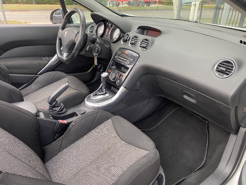 Peugeot 308 2.0 HDi 136ch Sport Pack BVA