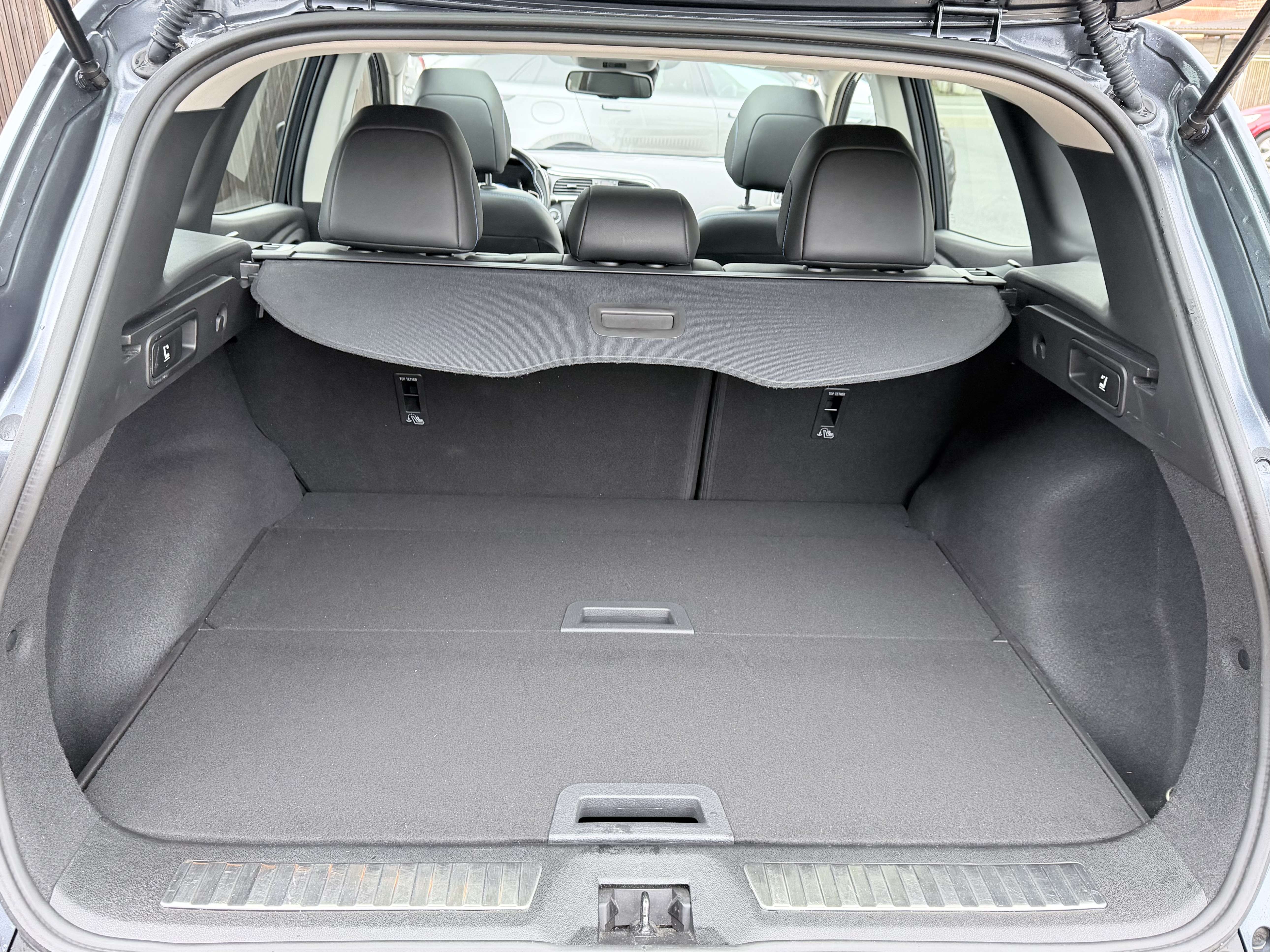 Renault Kadjar 1.2 TCe S-Edition FULL-LED/19"/CAMERA/SAFETY..