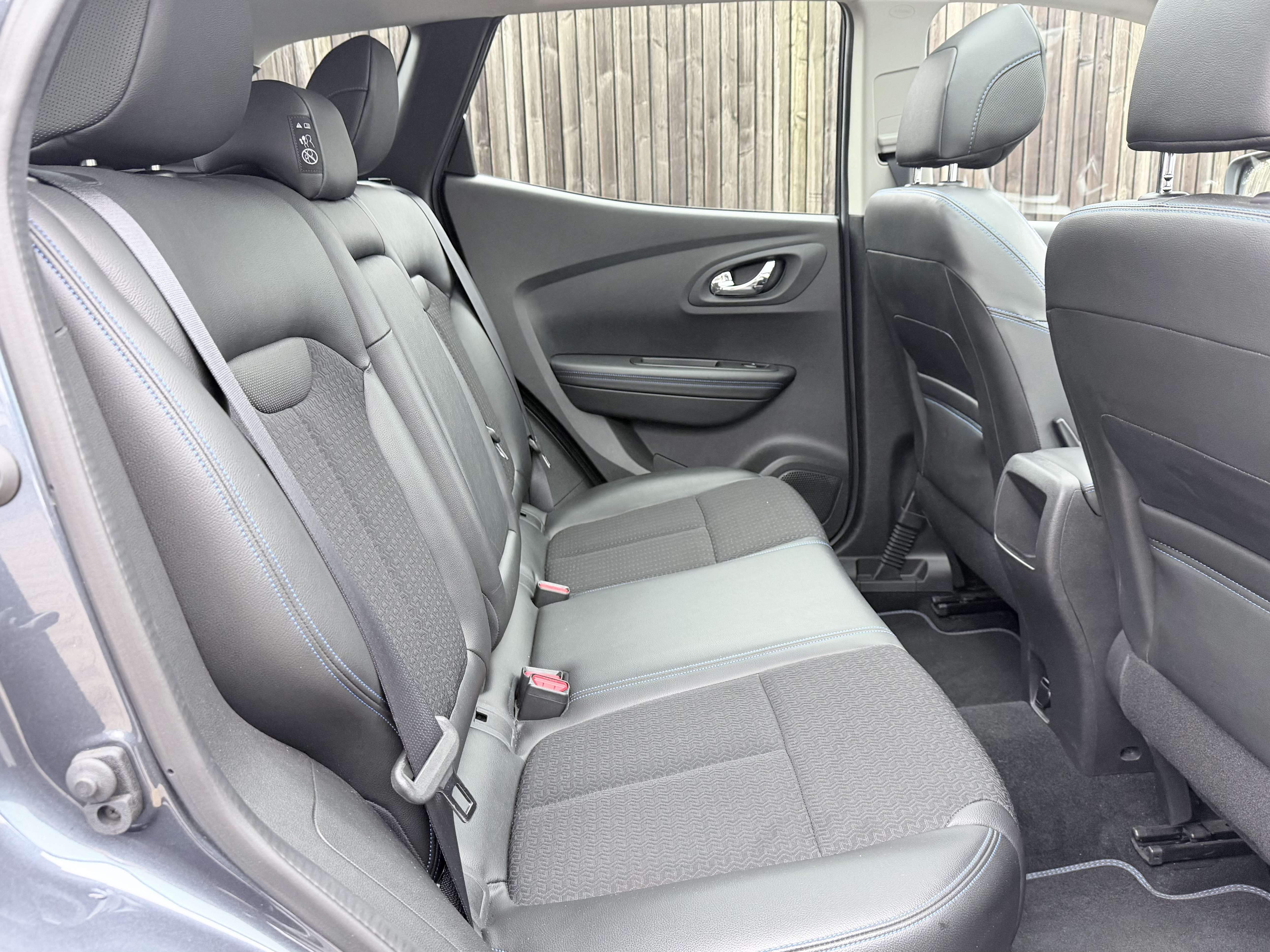 Renault Kadjar 1.2 TCe S-Edition FULL-LED/19"/CAMERA/SAFETY..
