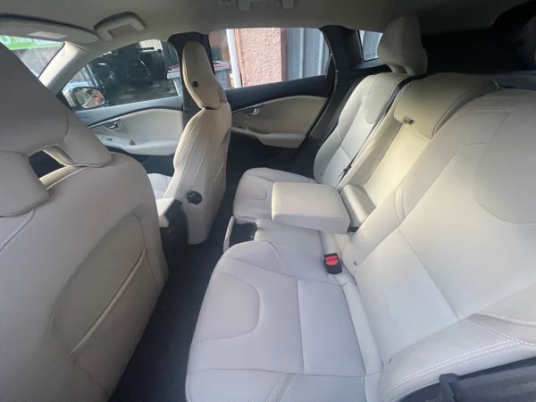 Volvo V40 II D2 115 MOMENTUM