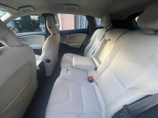 Volvo V40 II D2 115 MOMENTUM