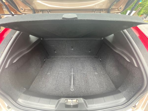 Volvo V40 II D2 115 MOMENTUM