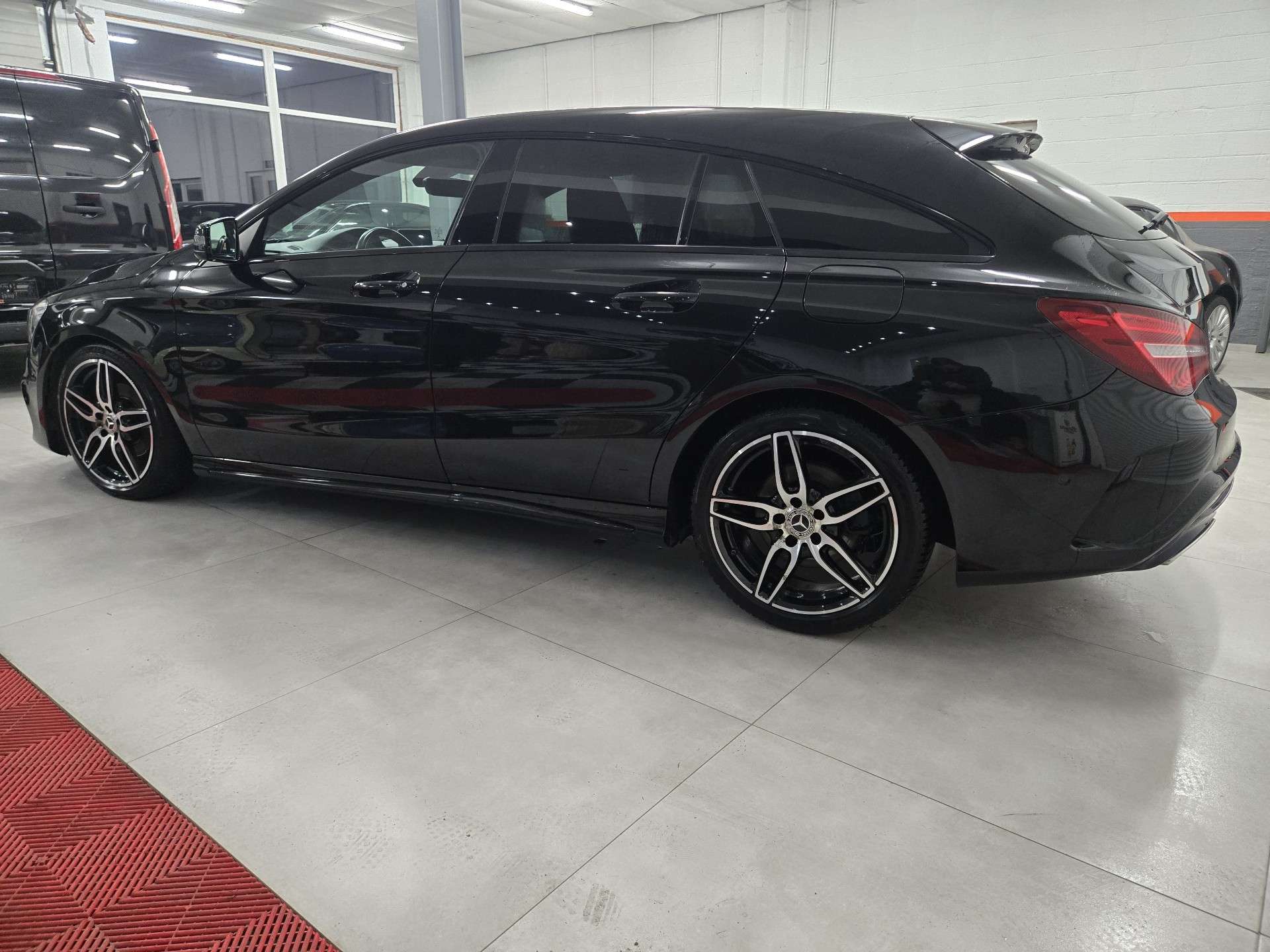 Mercedes-Benz CLA 180 *PACK AMG*BLACK EDITION*BT AUTO*NAVI*CAMERA*