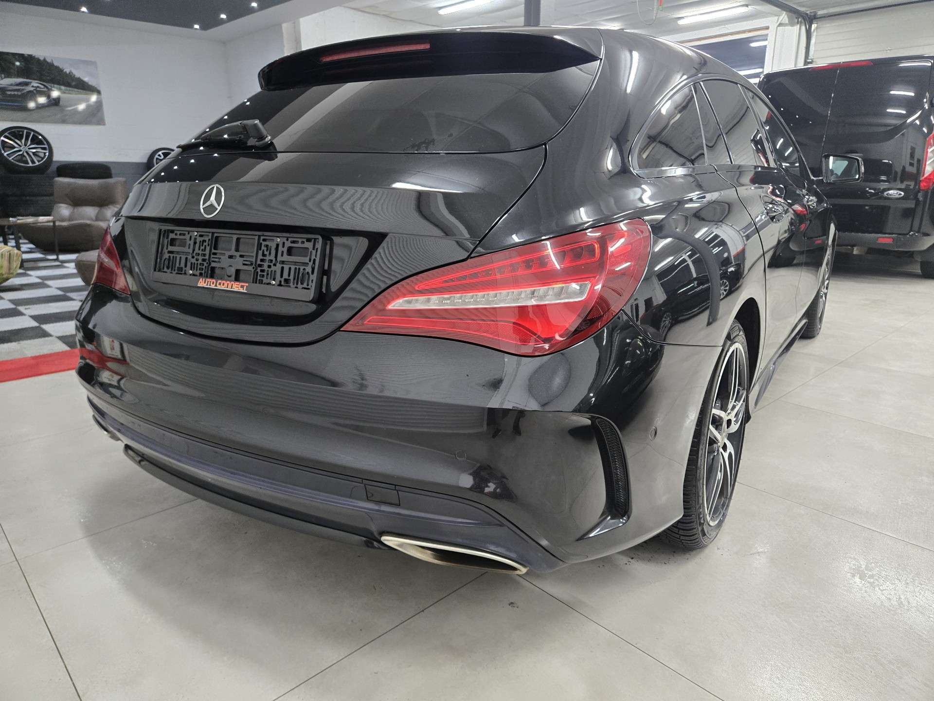 Mercedes-Benz CLA 180 *PACK AMG*BLACK EDITION*BT AUTO*NAVI*CAMERA*
