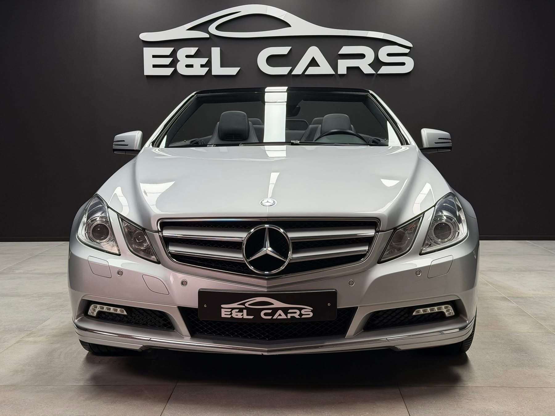 Mercedes-Benz E 250 CABRIOLET E 250 CGI **12 mois de garantie**