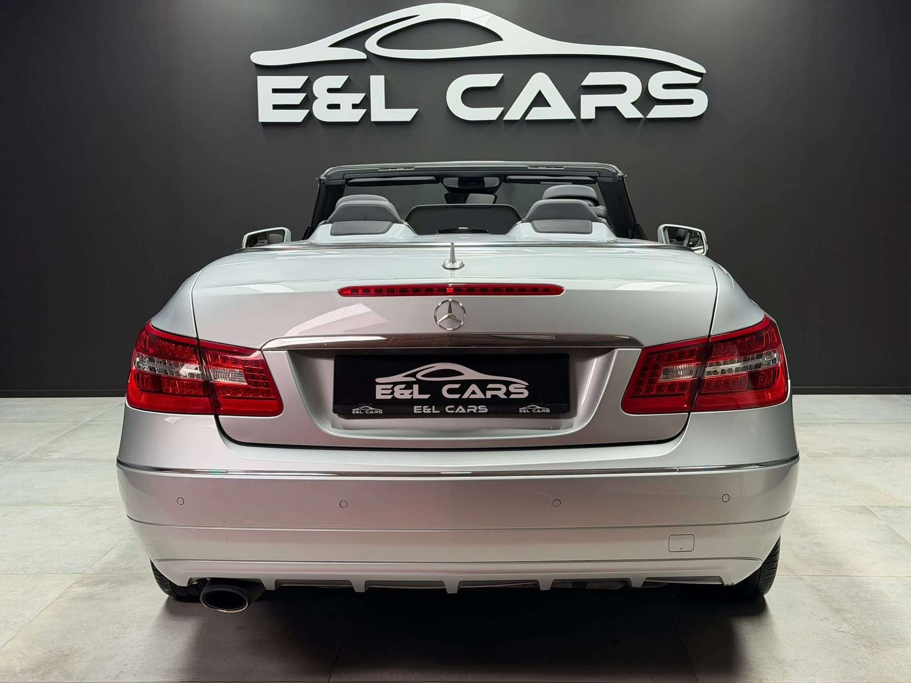 Mercedes-Benz E 250 CABRIOLET E 250 CGI **12 mois de garantie**
