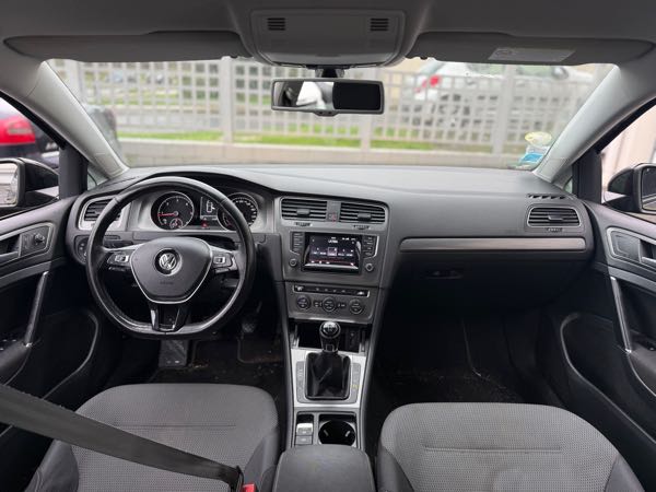 Volkswagen Golf VII 1.6 TDI 105 BLUEMOTION TECHNOLOGY CONFORTLINE BUSINESS