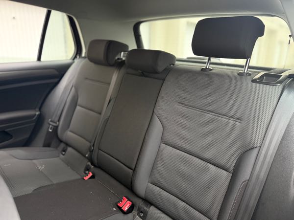 Volkswagen Golf VII 1.6 TDI 105 BLUEMOTION TECHNOLOGY CONFORTLINE BUSINESS