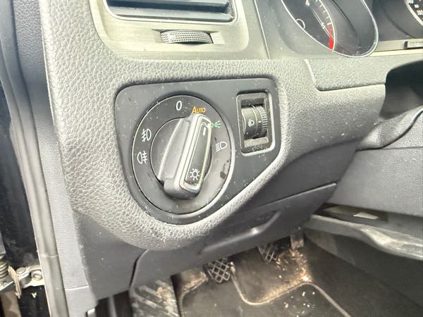 Volkswagen Golf VII 1.6 TDI 105 BLUEMOTION TECHNOLOGY CONFORTLINE BUSINESS