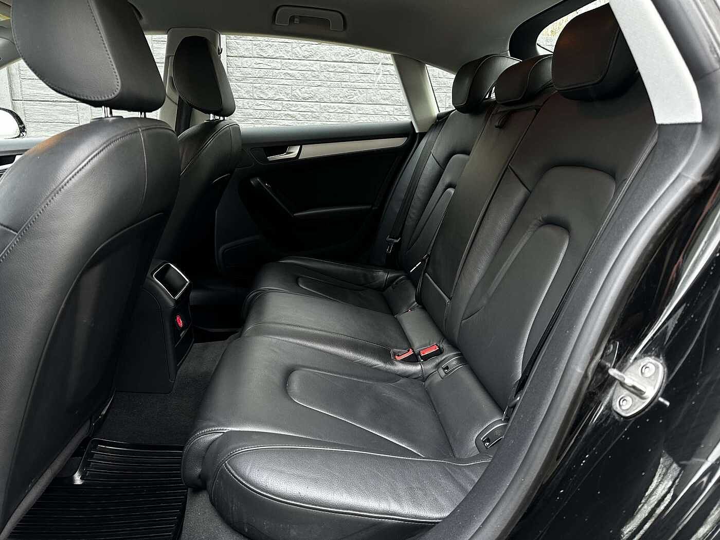 Audi A5 Sportback Sportback 2.0 TDi S line/CUIR/XENON/GAR 1AN/TVAC!!