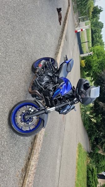 YAMAHA MT 07 A2