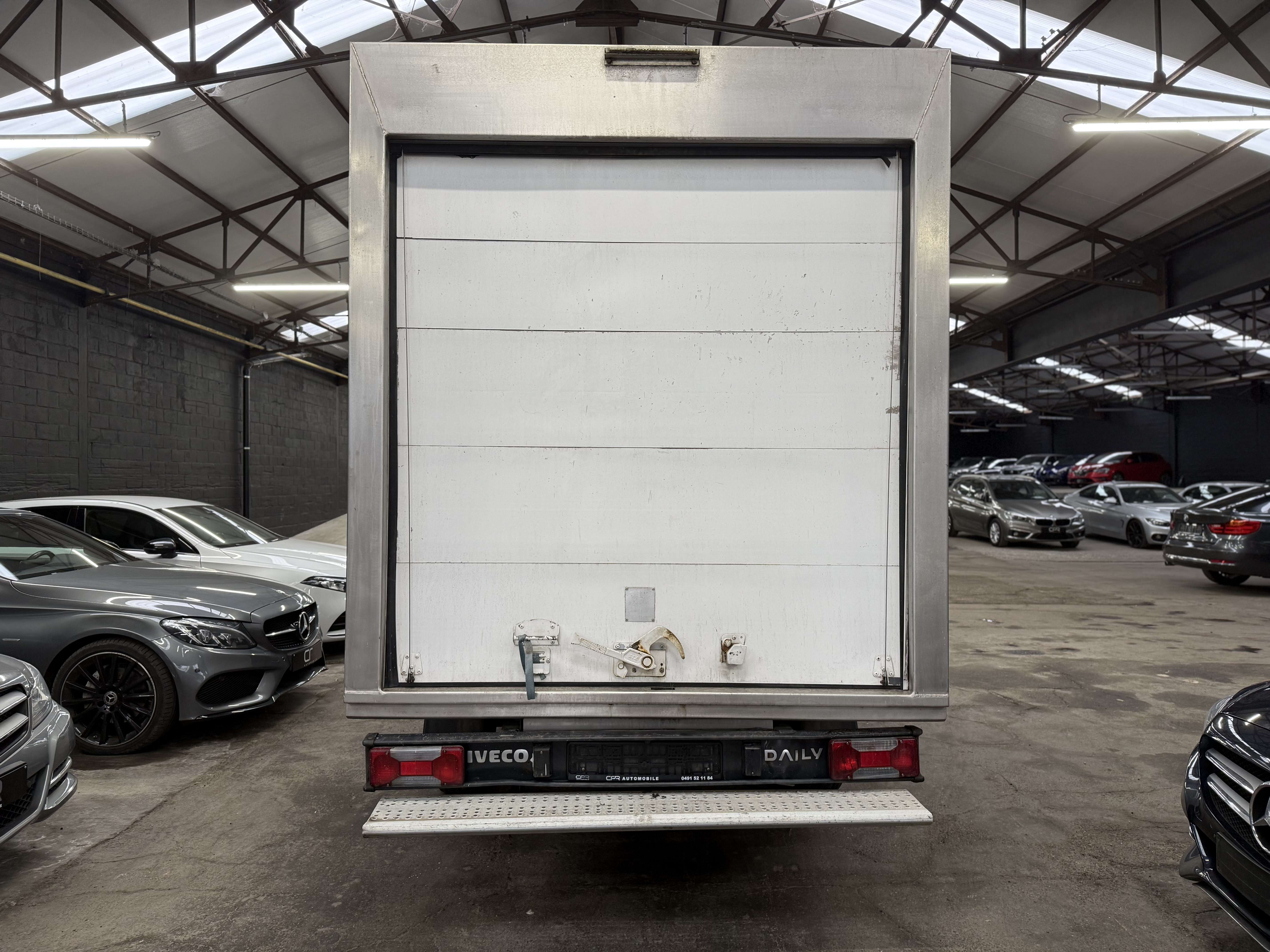 Iveco Daily 35S15 - 2.3 D * 150.000 KMS * 3 PLACES *