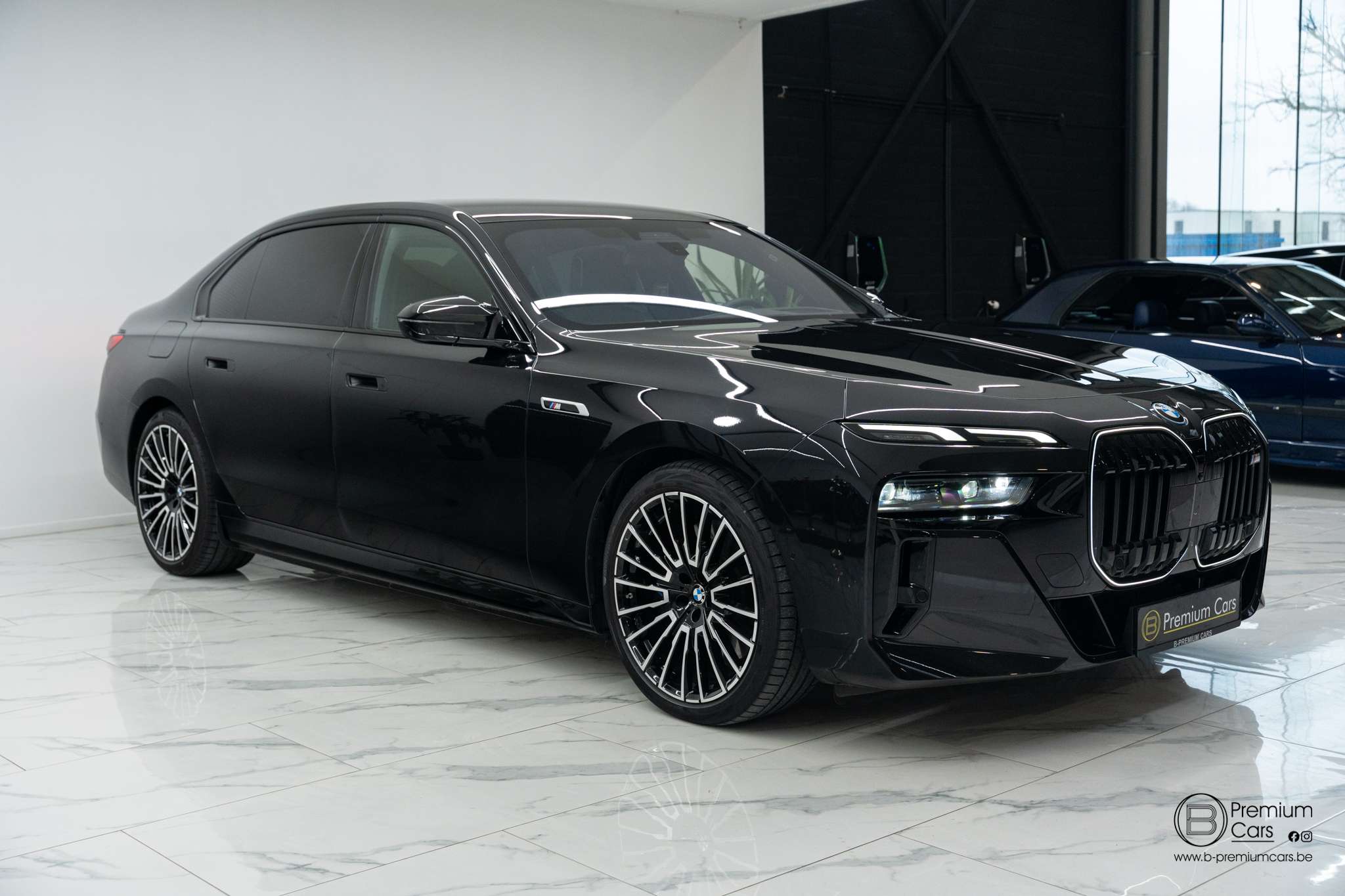 BMW 760 e M  xDrive Individual! FULL OPTIONS! Black pack!