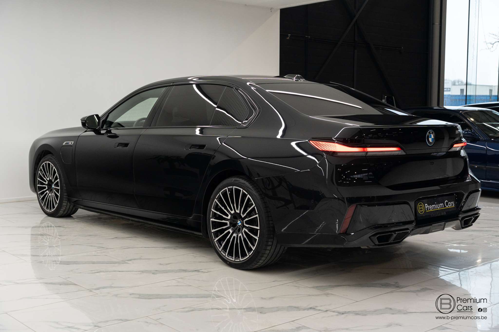 BMW 760 e M  xDrive Individual! FULL OPTIONS! Black pack!