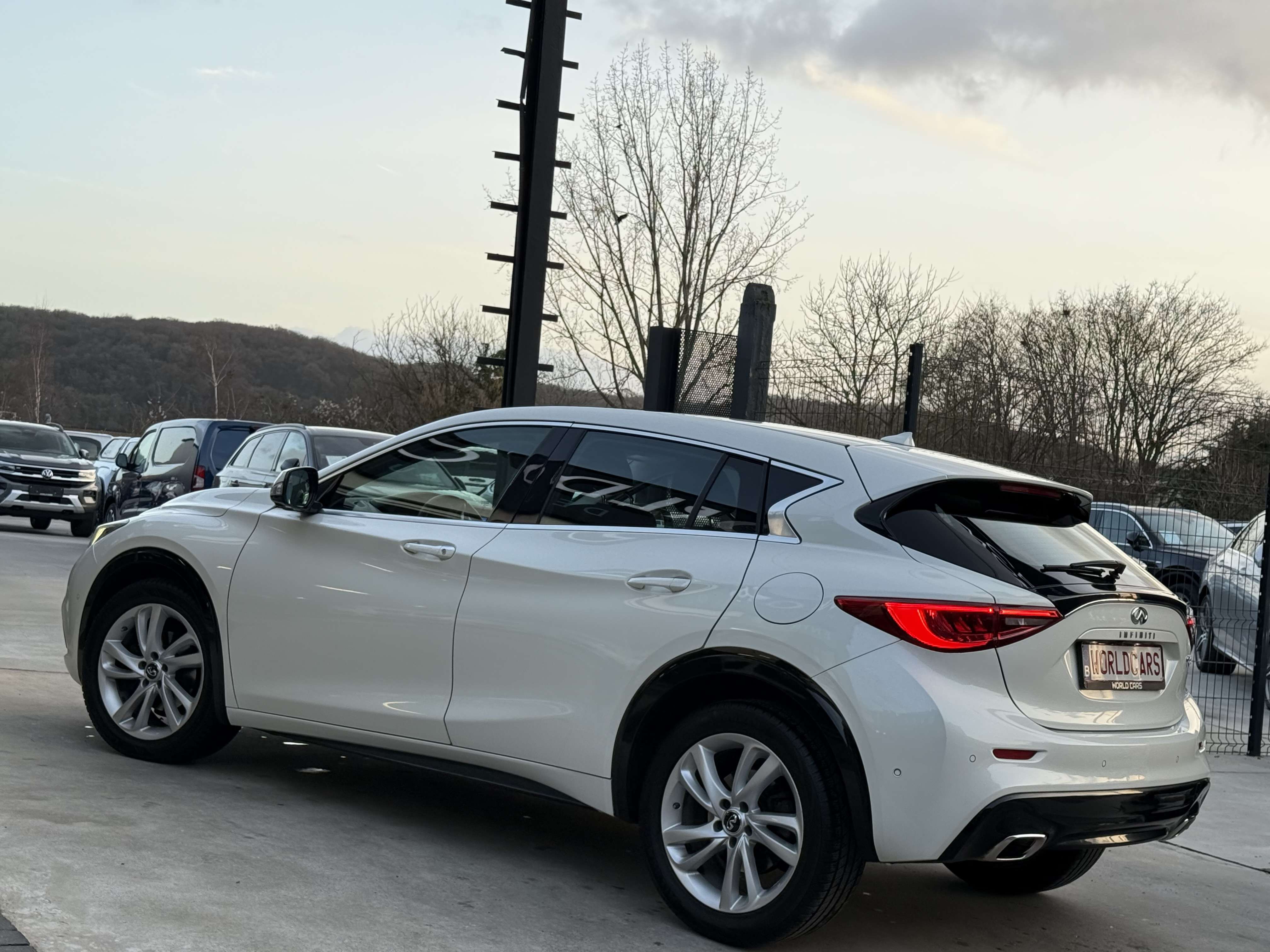 Infiniti Q30 1.5d NAVIGATION CAMERA360° CRUISE GARANTIE 12MOIS