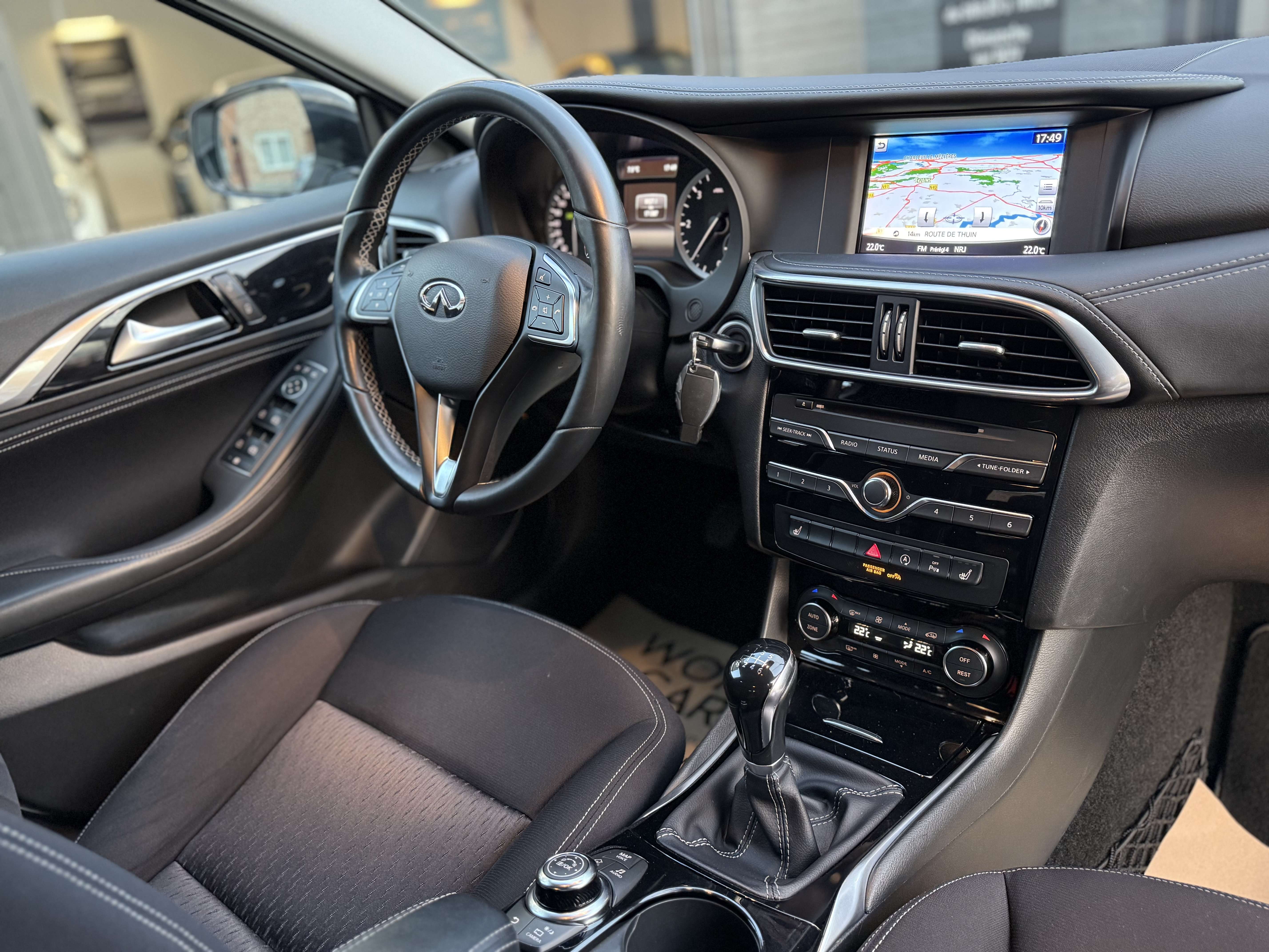 Infiniti Q30 1.5d NAVIGATION CAMERA360° CRUISE GARANTIE 12MOIS