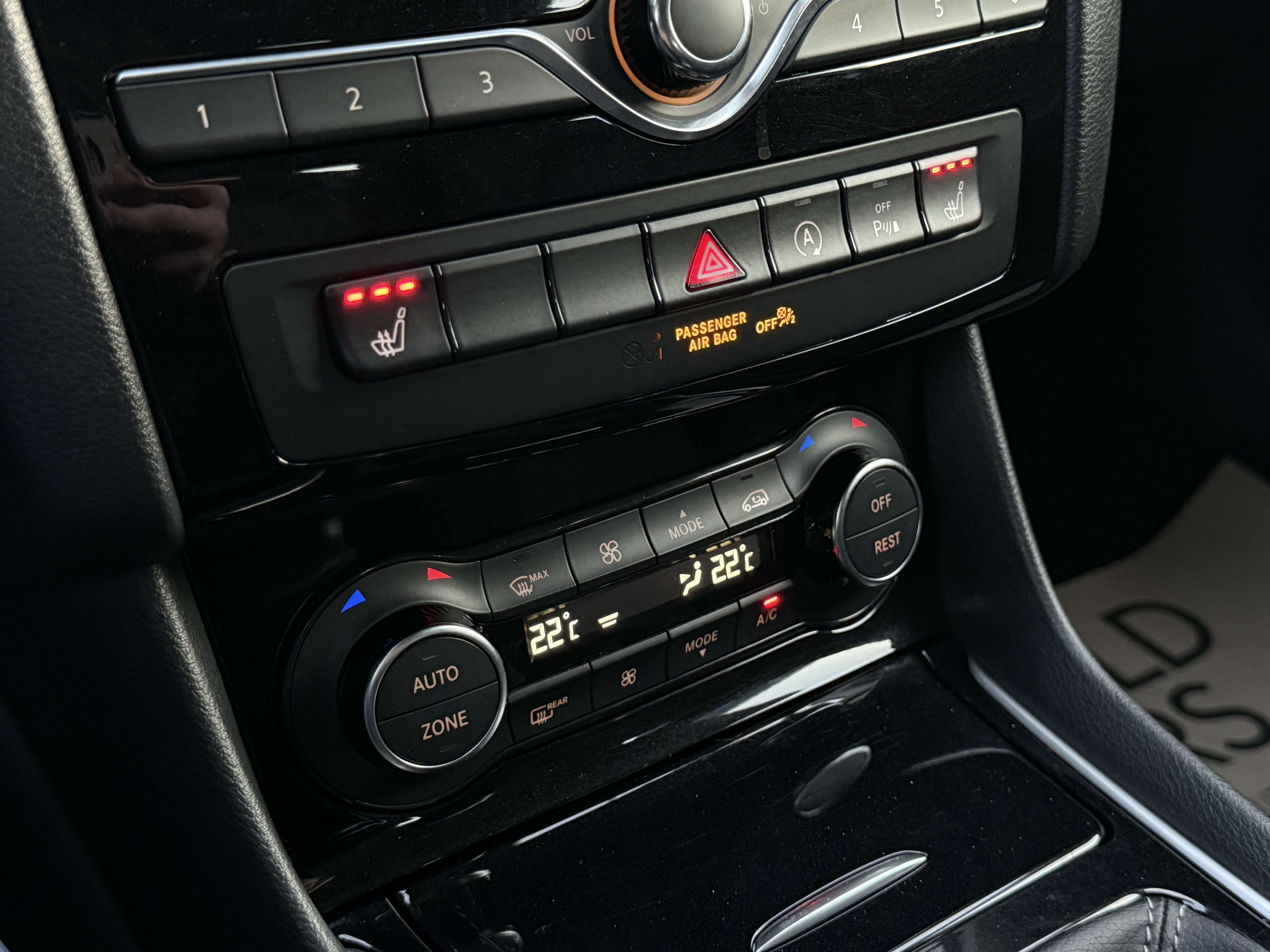 Infiniti Q30 1.5d NAVIGATION CAMERA360° CRUISE GARANTIE 12MOIS