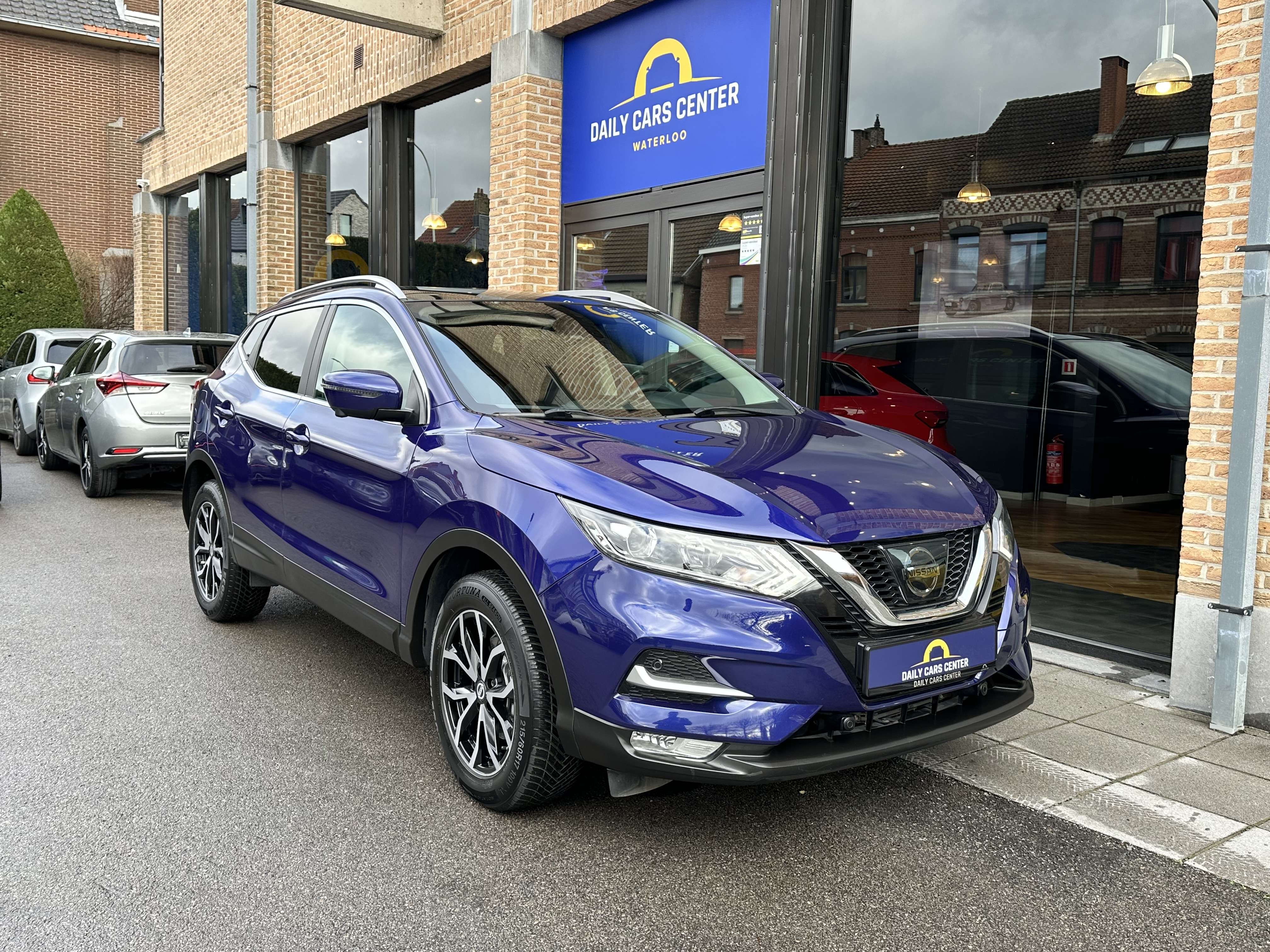 Nissan Qashqai 1.2 Auto I Navi I 360° I Pano I