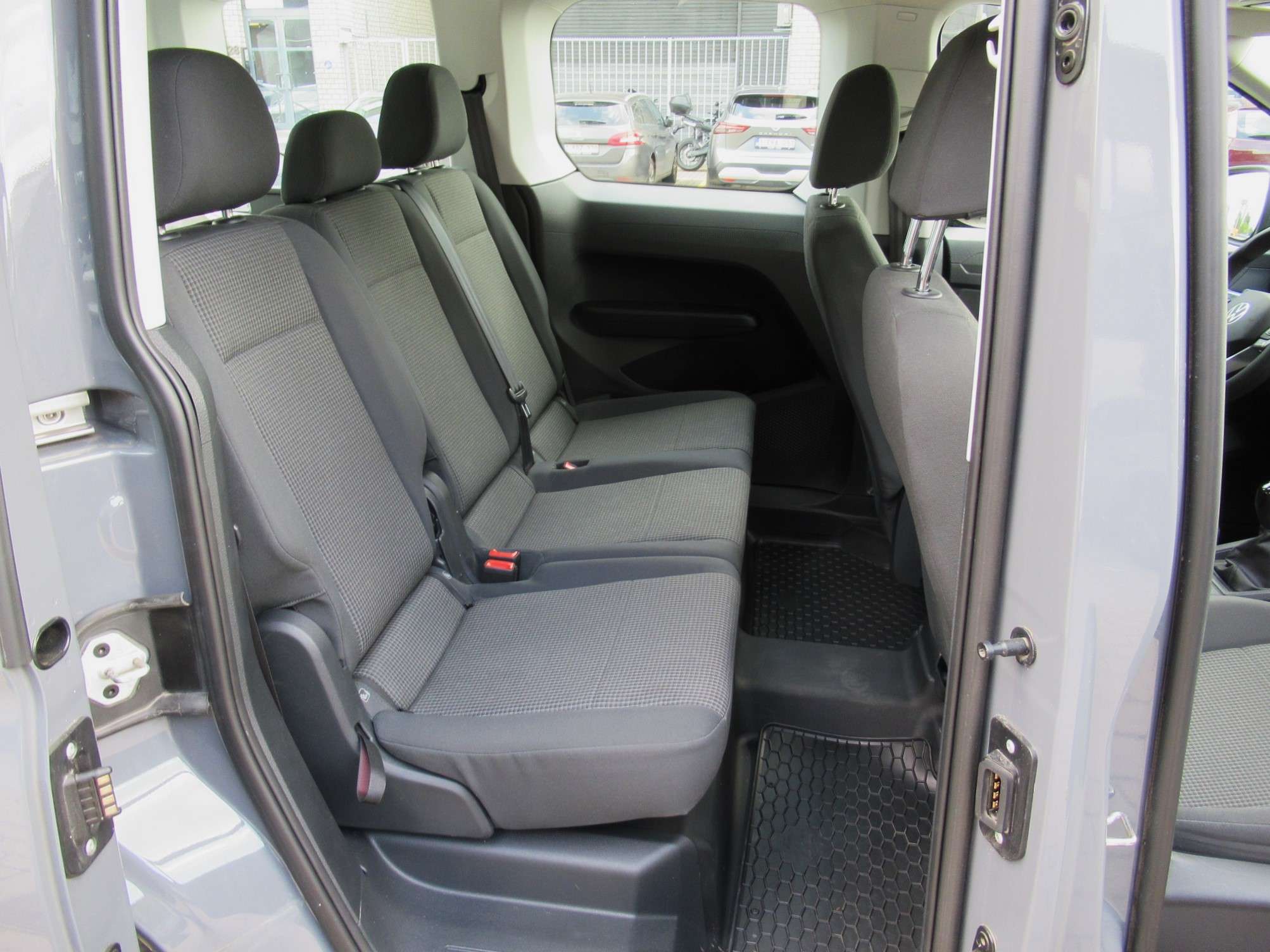 Volkswagen Caddy 1.5 TSI Kombi 5 Plaatsen-Airco-PDC-Lane Assist