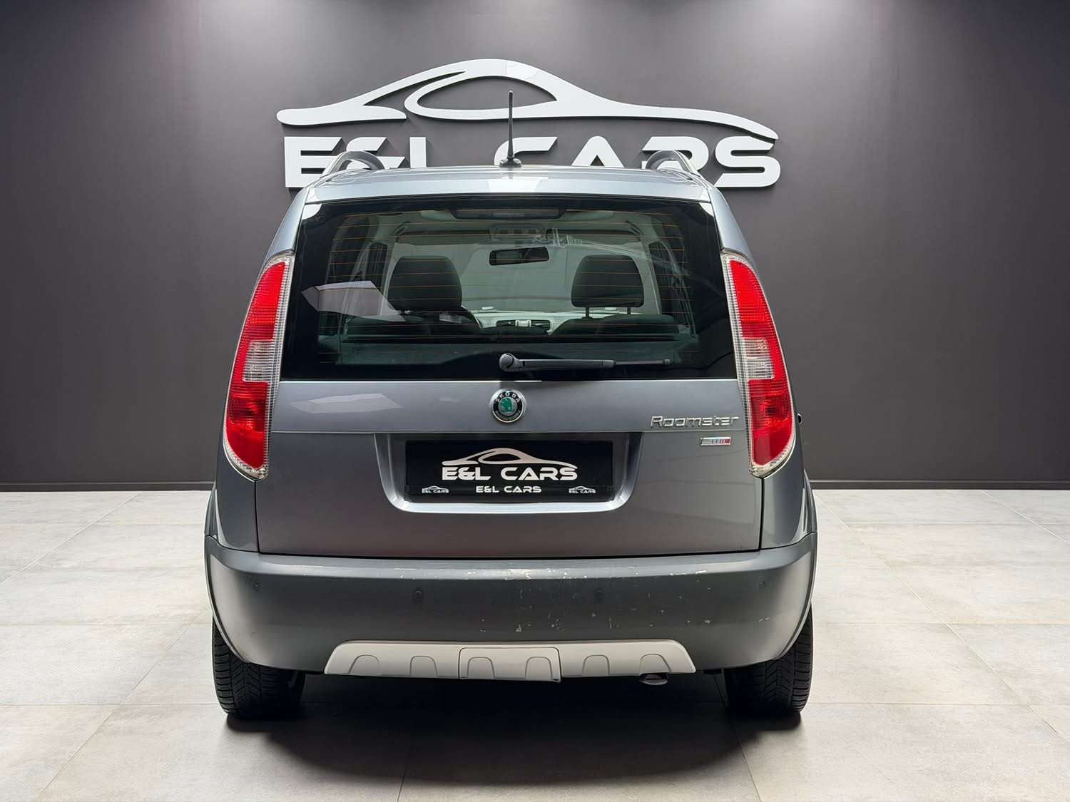 Skoda Roomster Roomster 1.6 CR TDi **12 mois de garantie**