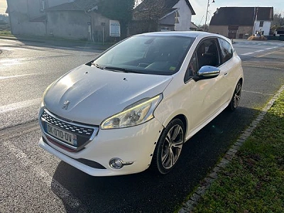 Peugeot 208 1.6 THP 200 GTI 3P
