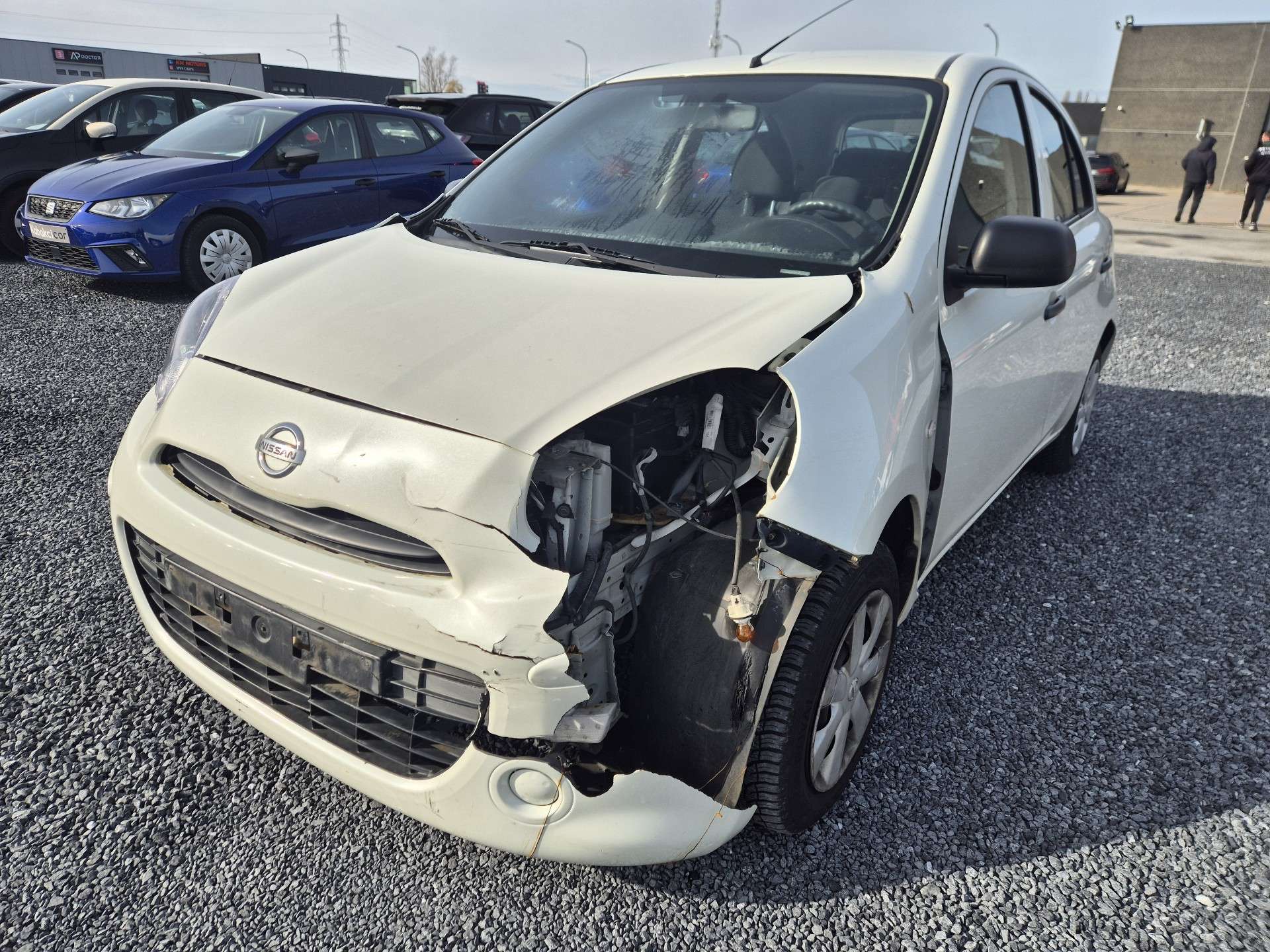 Nissan Micra 1.2i ELLE//BLUETOOTH//DEGATS CARROSSERIE//MARCHAND