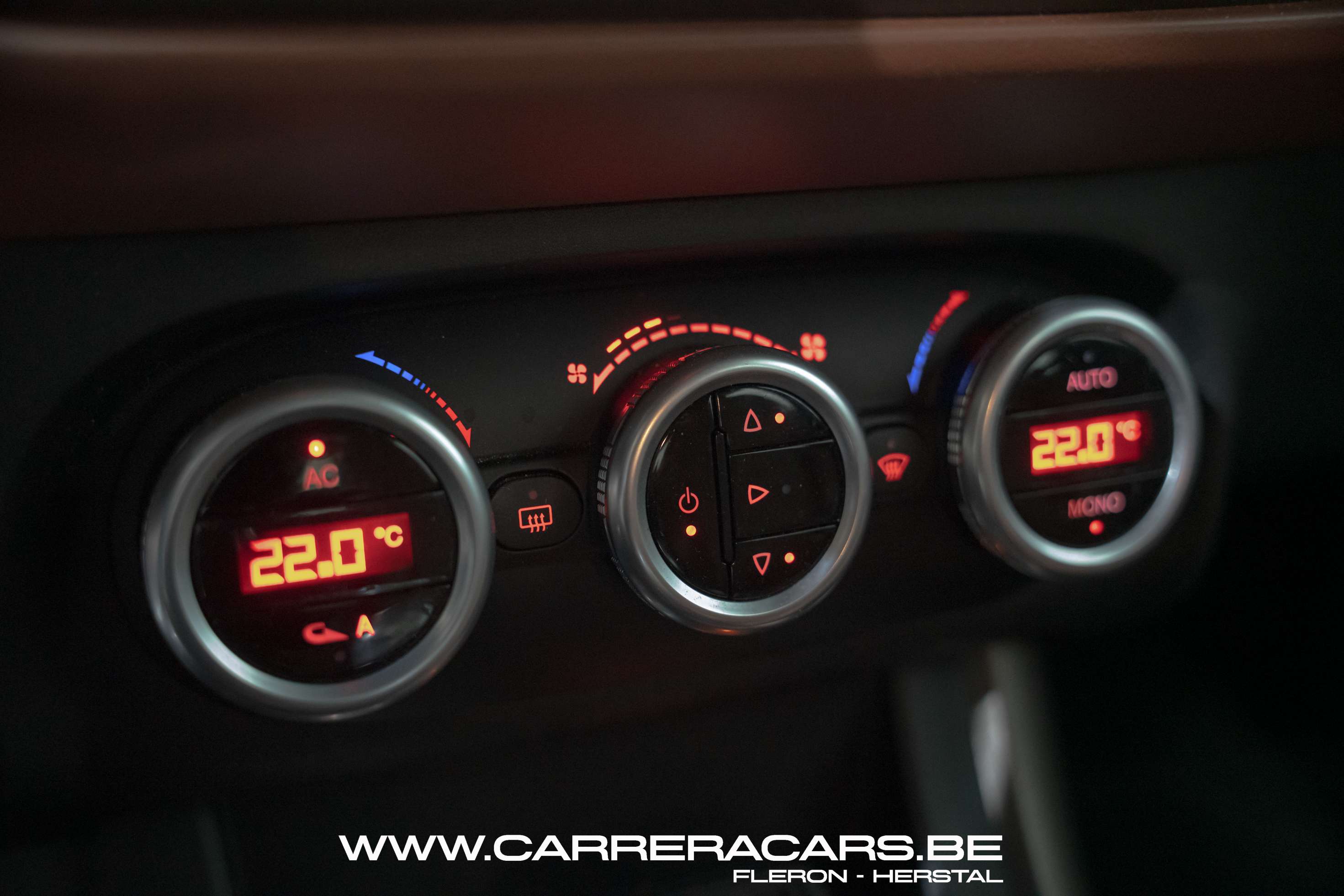 Alfa Romeo Giulietta 1.6JTDm Progression*|PDC*CUIR*NAVI*CRUISE*GARANTIE
