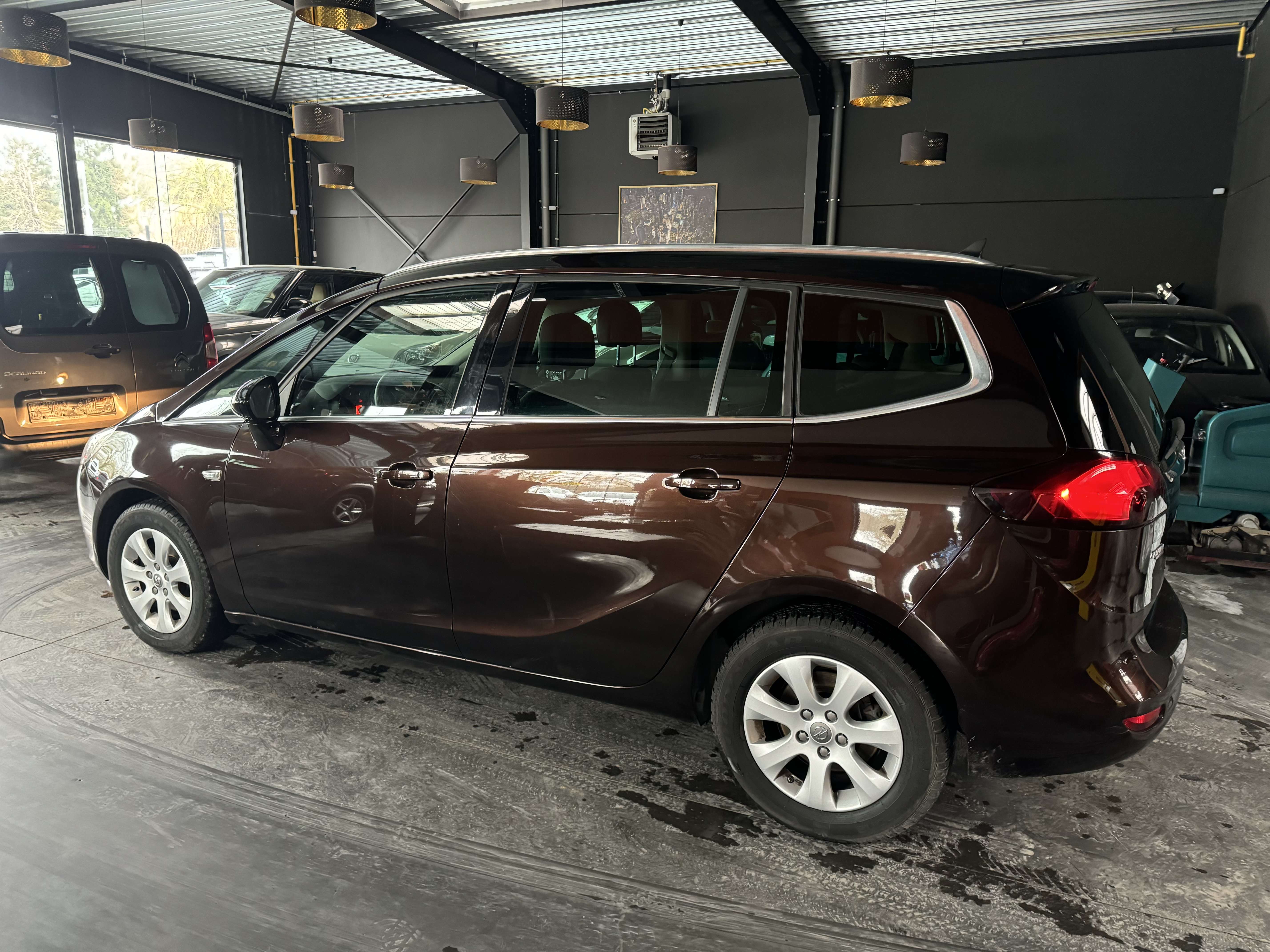 Opel Zafira Tourer 1.4 Turbo - AUTOMATIQUE - LIM/REG - MEDIA - NAVI